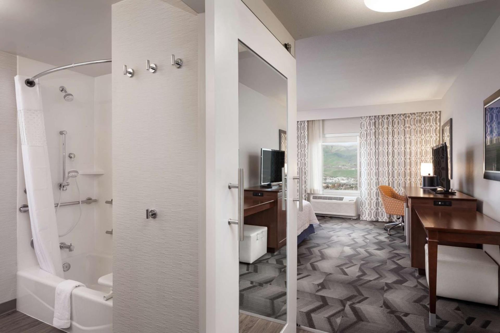 Hampton Inn Lewiston, ID photo 24