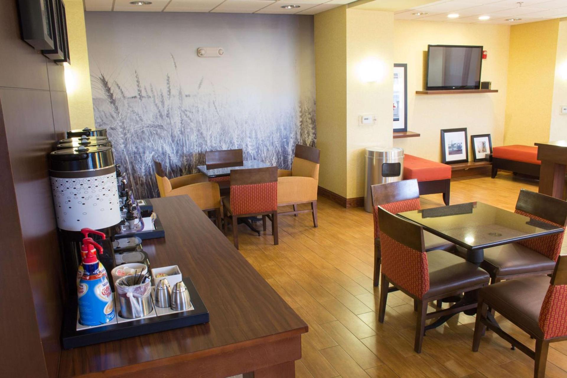 Hampton Inn Junction City photo 12