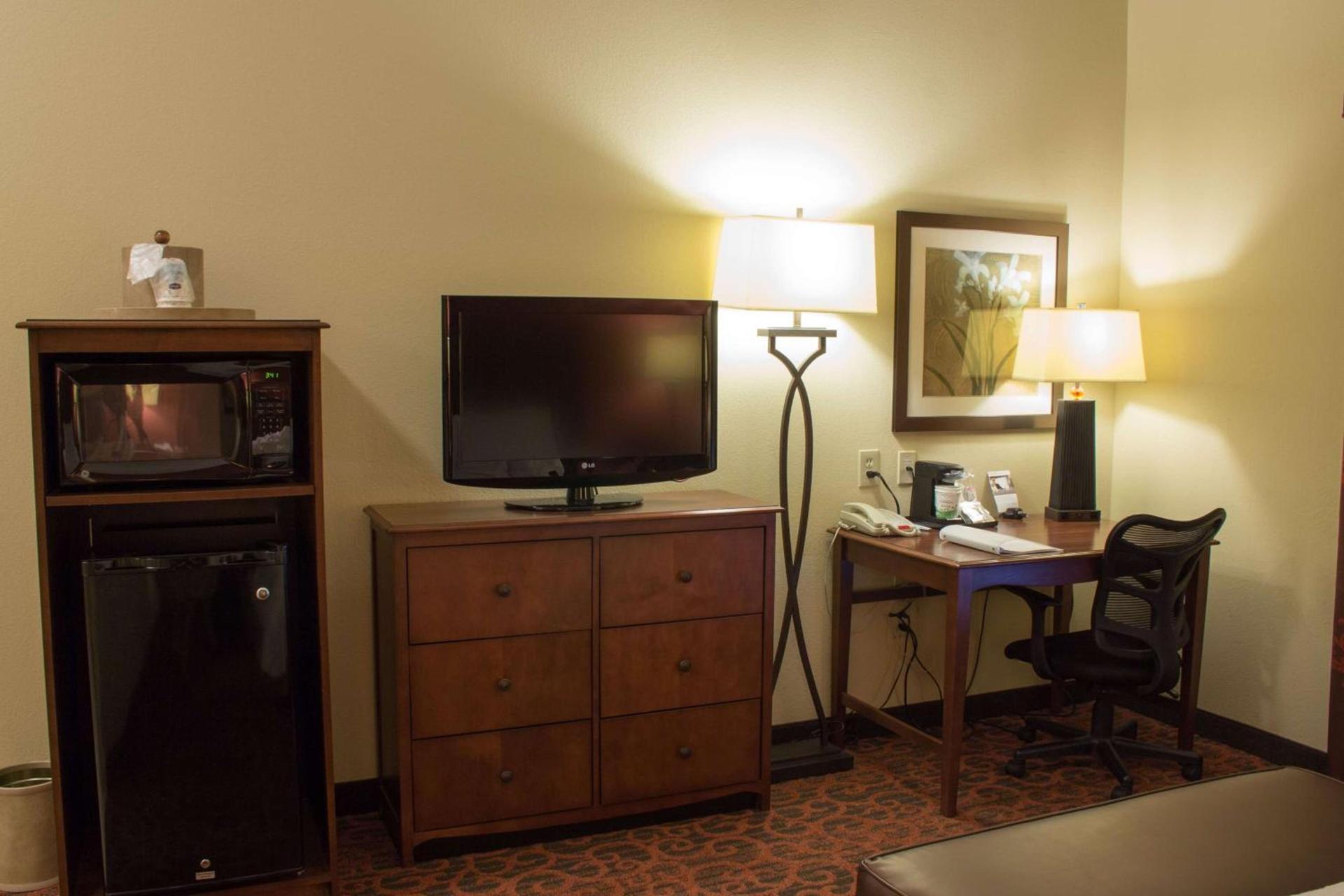 Hampton Inn Junction City photo 44
