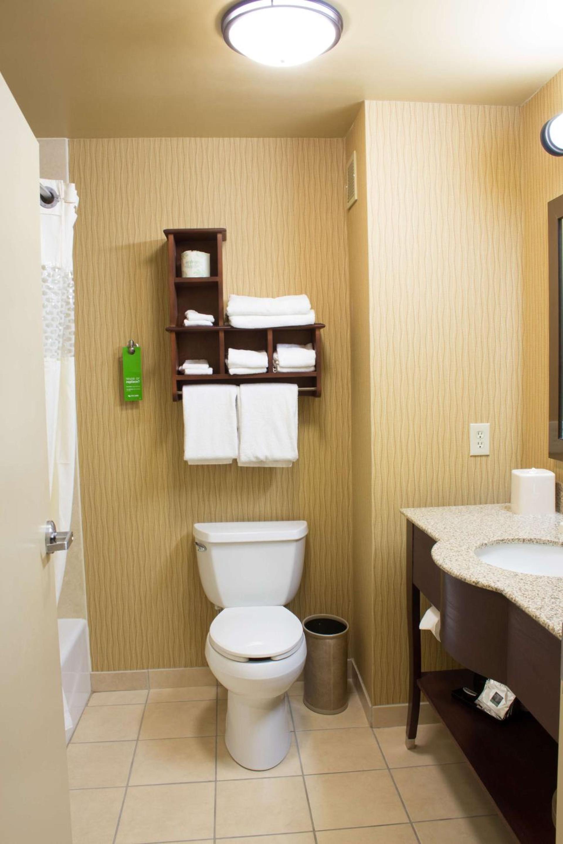 Hampton Inn Junction City photo 58