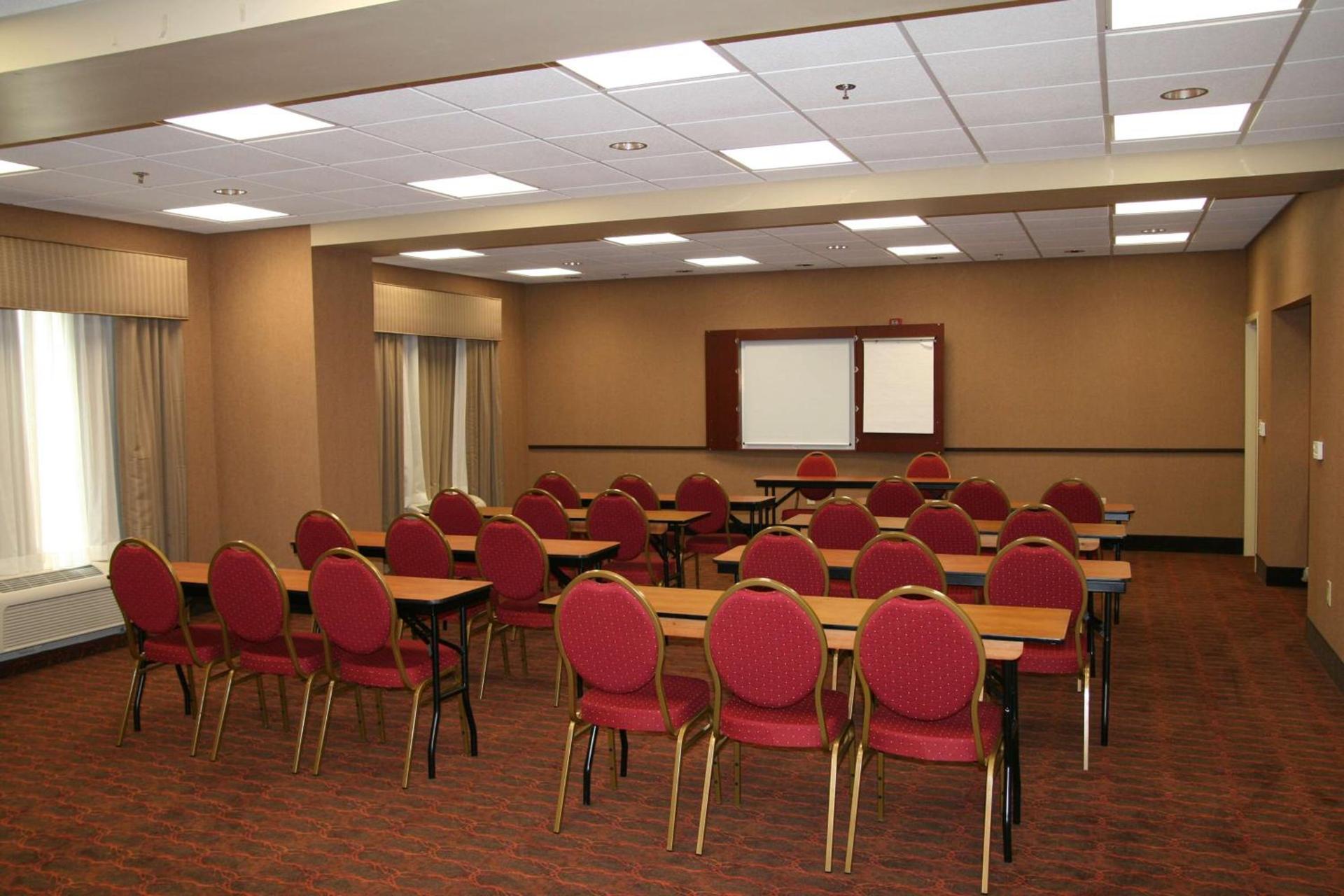 Hampton Inn Junction City photo 68