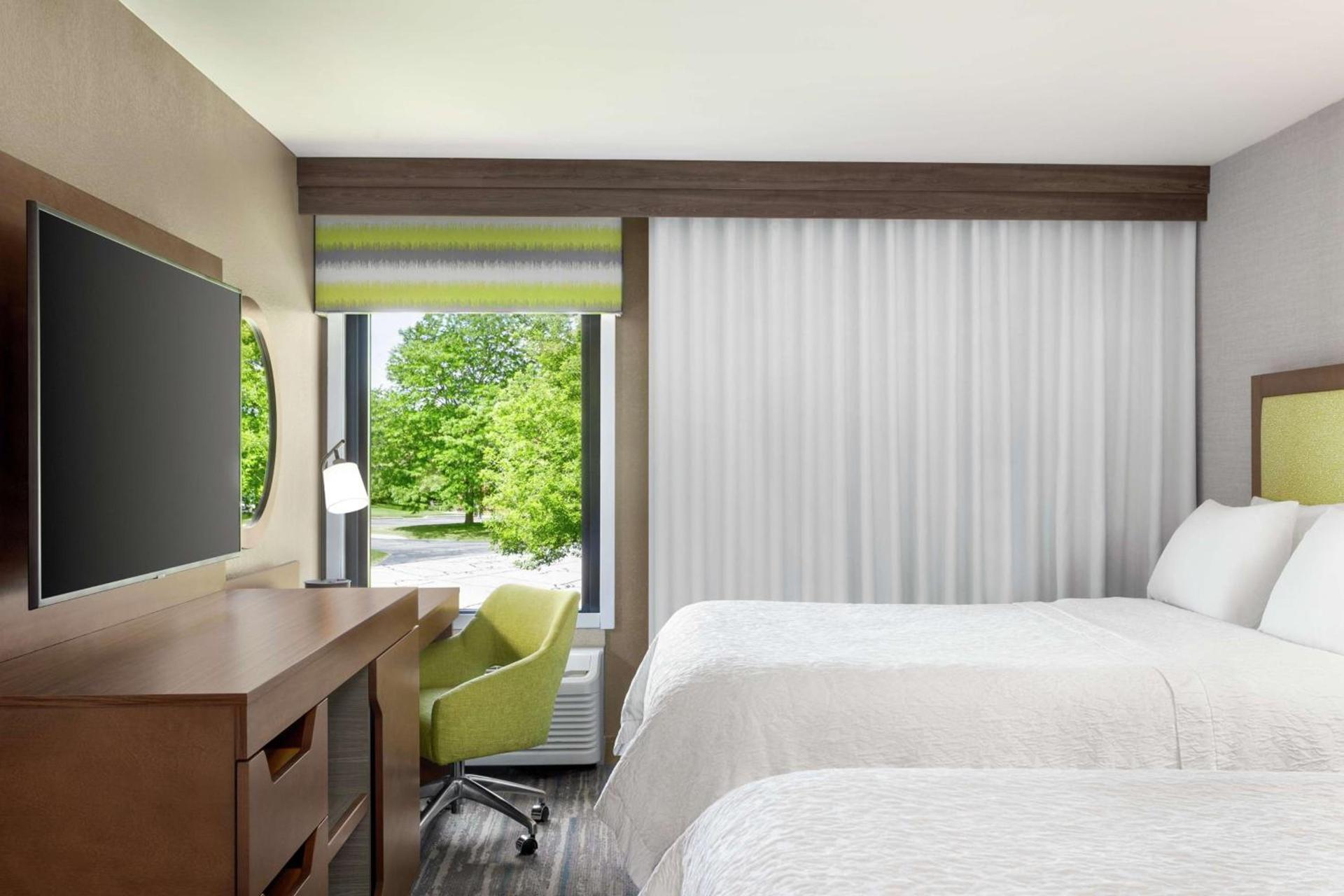 Hampton Inn Milwaukee Brookfield photo 36