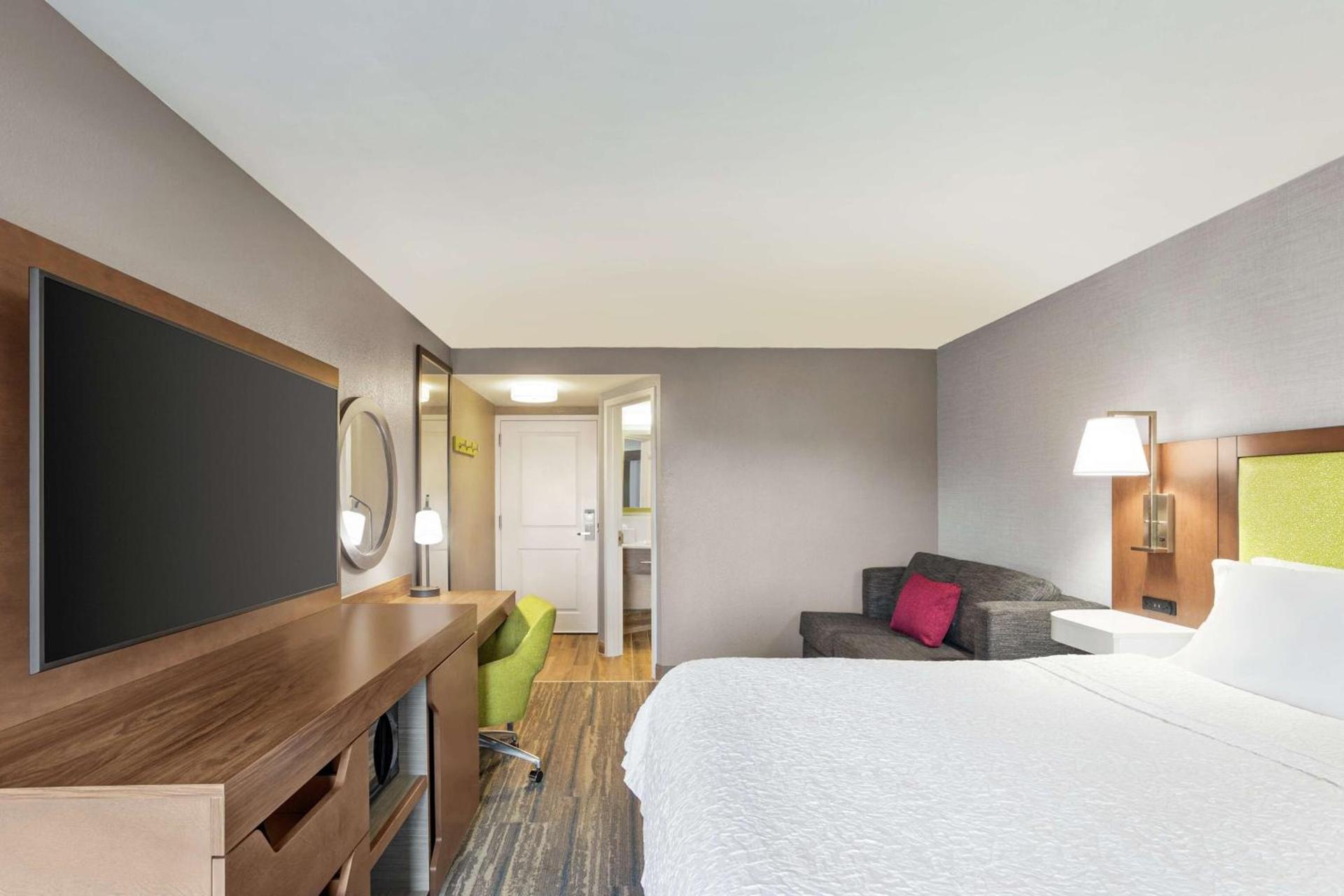Hampton Inn Milwaukee Brookfield photo 37