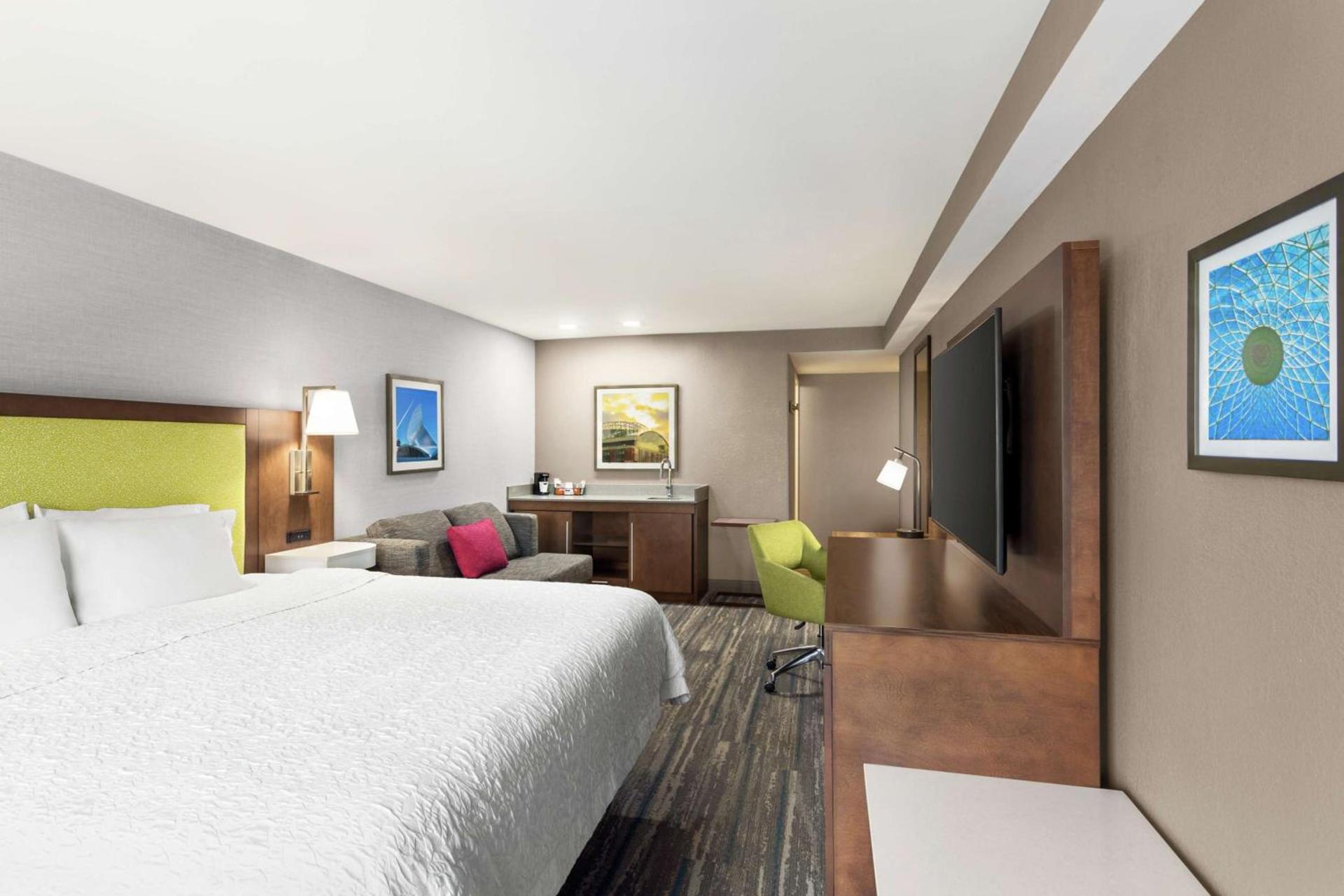 Hampton Inn Milwaukee Brookfield photo 41