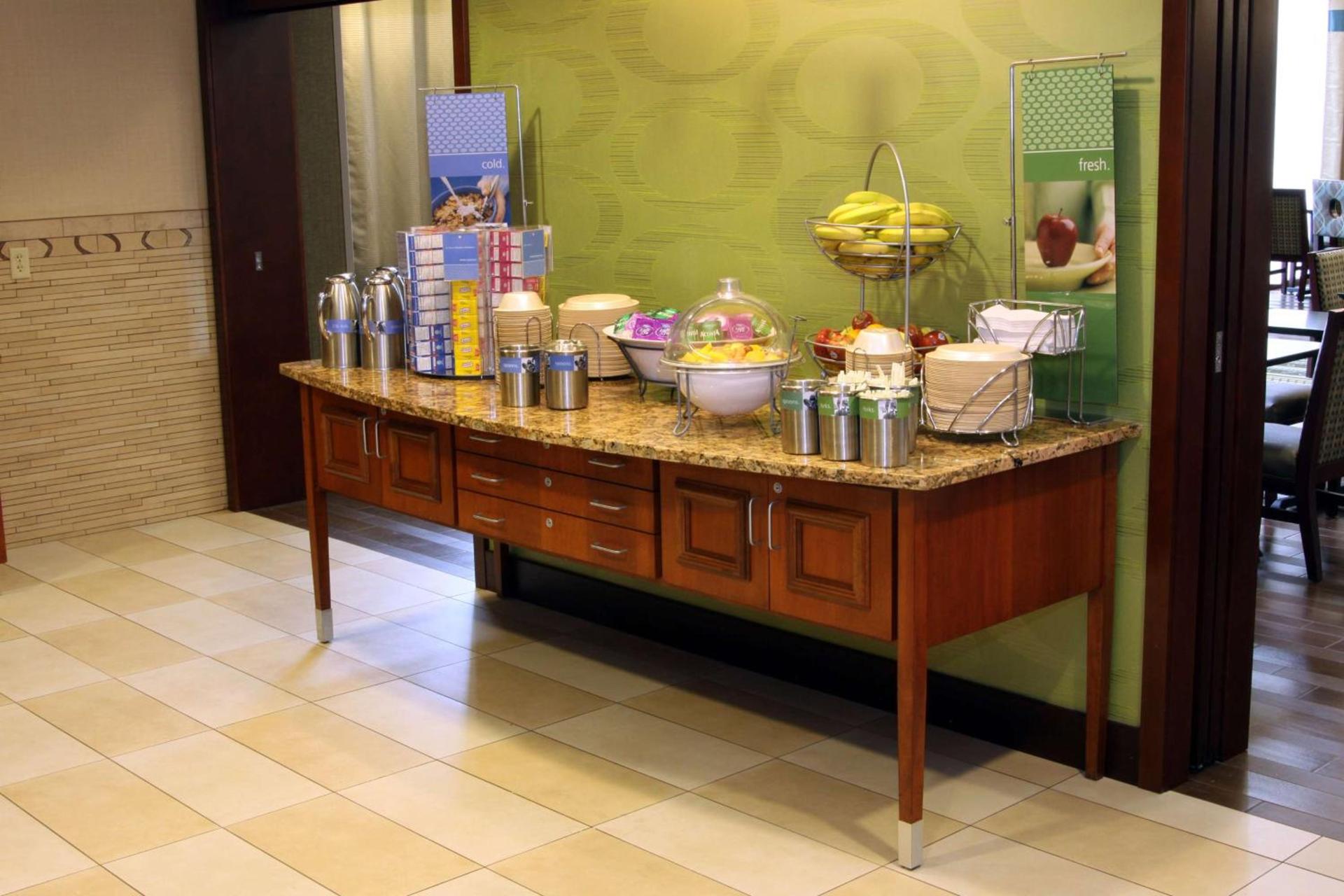 Hampton Inn & Suites Paducah photo 13