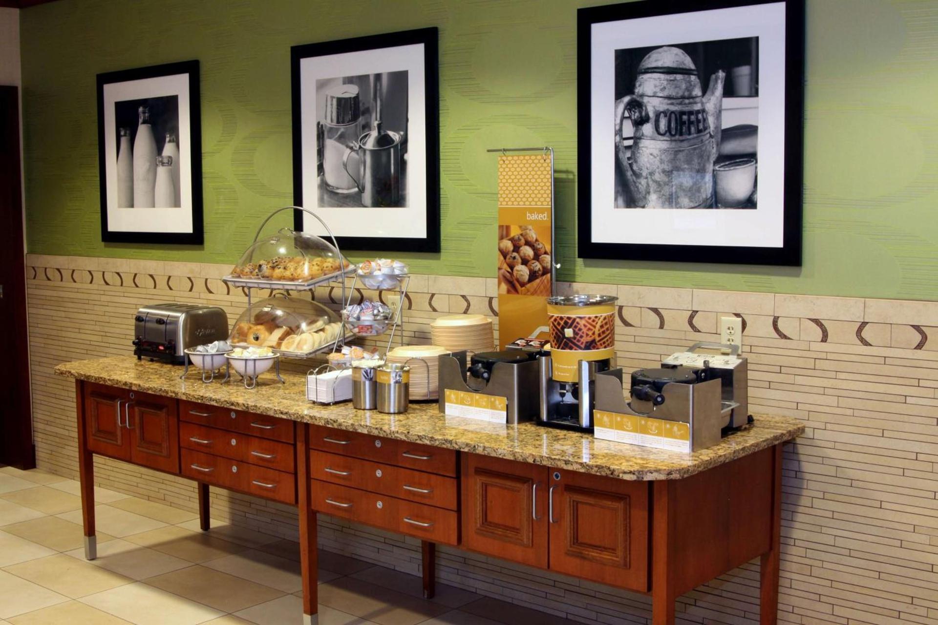 Hampton Inn & Suites Paducah photo 14