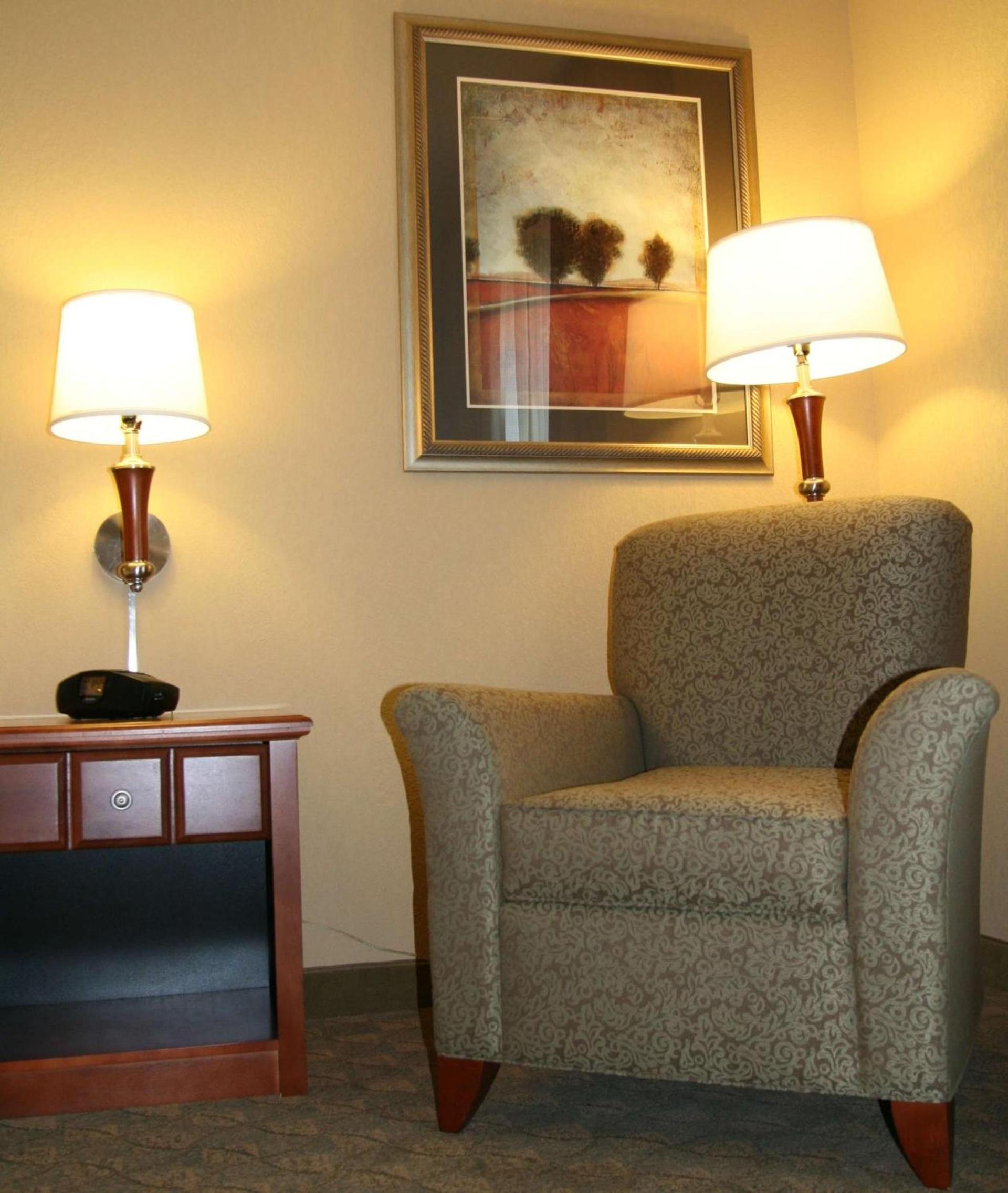 Hampton Inn & Suites Paducah photo 17