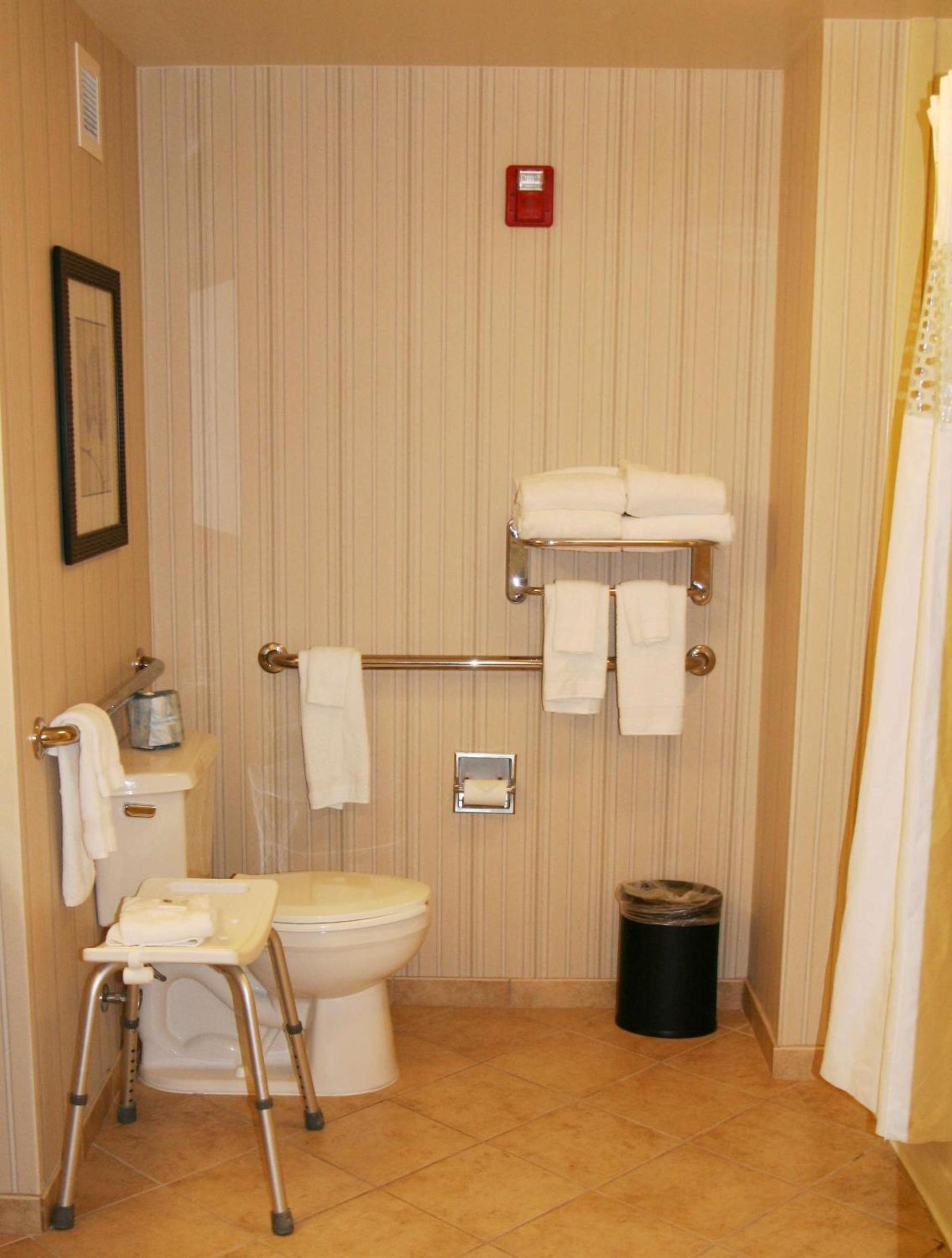Hampton Inn & Suites Paducah photo 23