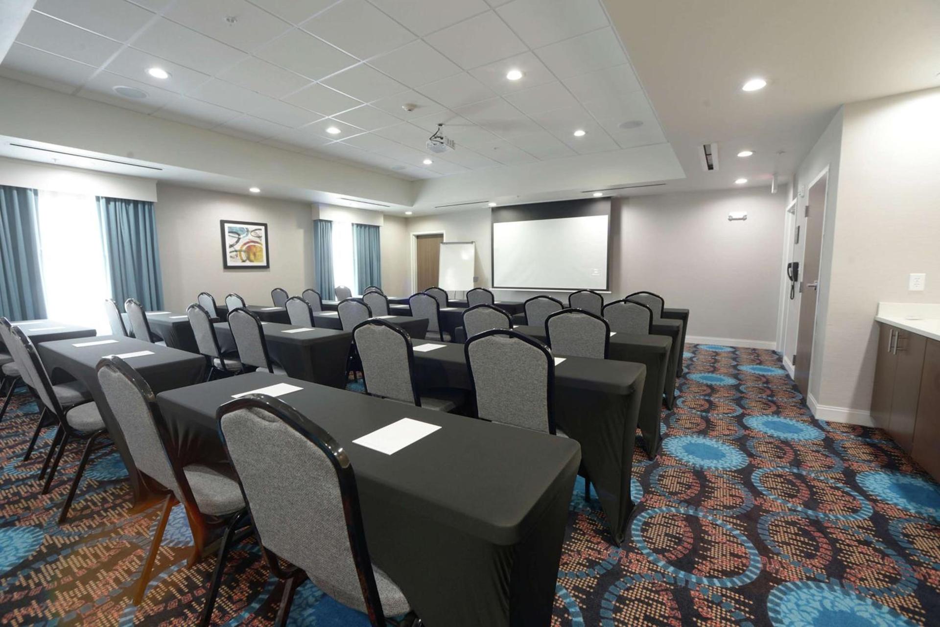 Hampton Inn & Suites Oklahoma City/Quail Springs photo 49