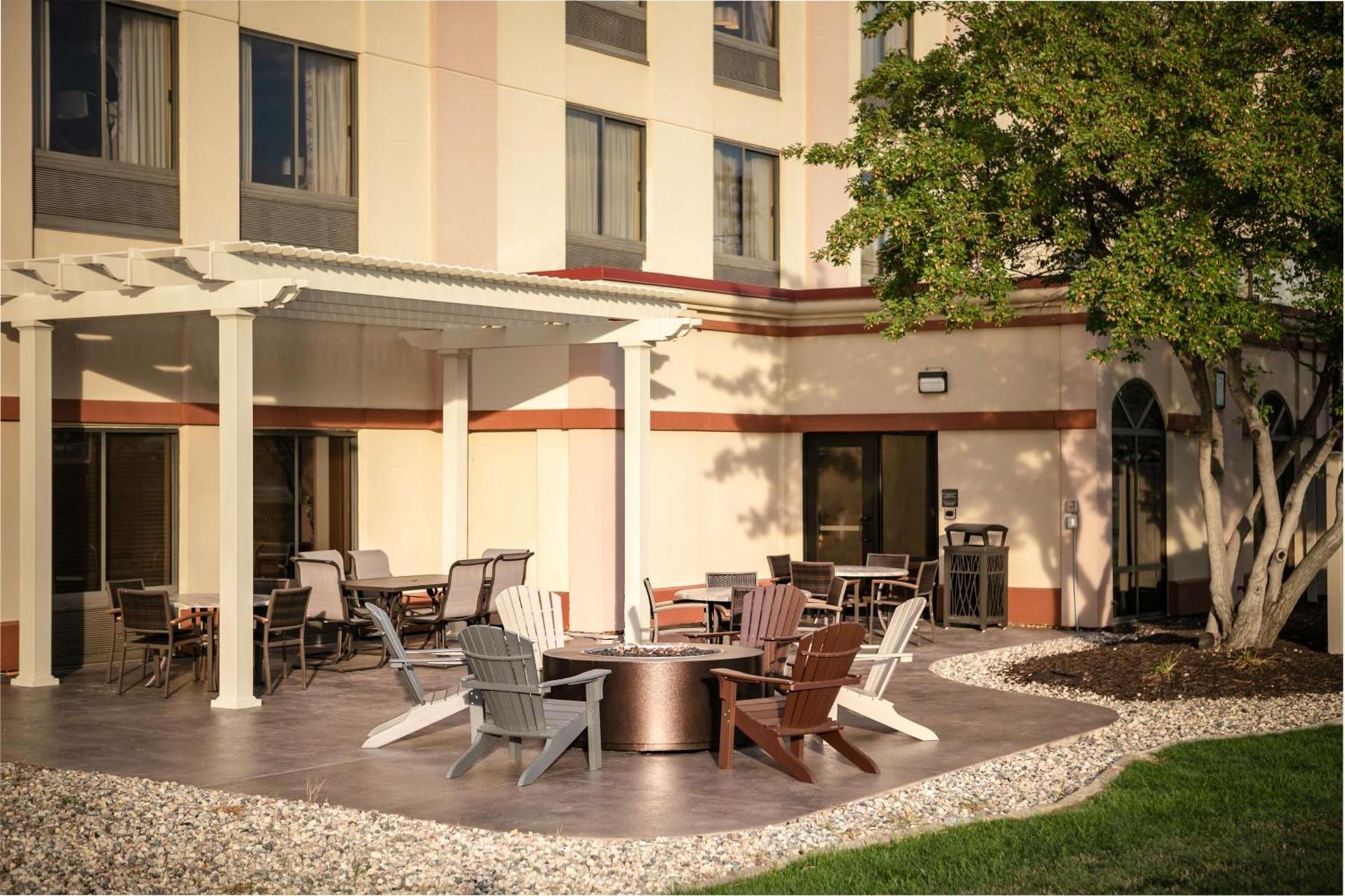 Hampton Inn Council Bluffs photo 2