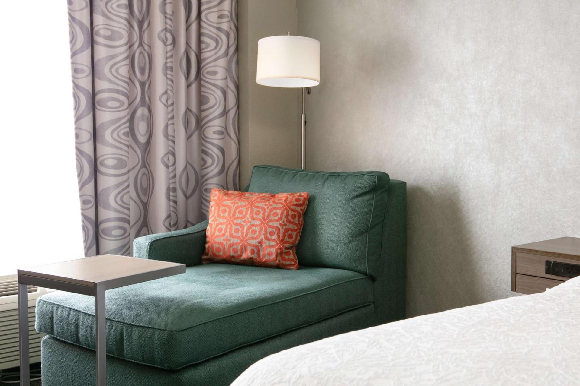Hampton Inn Council Bluffs photo 13