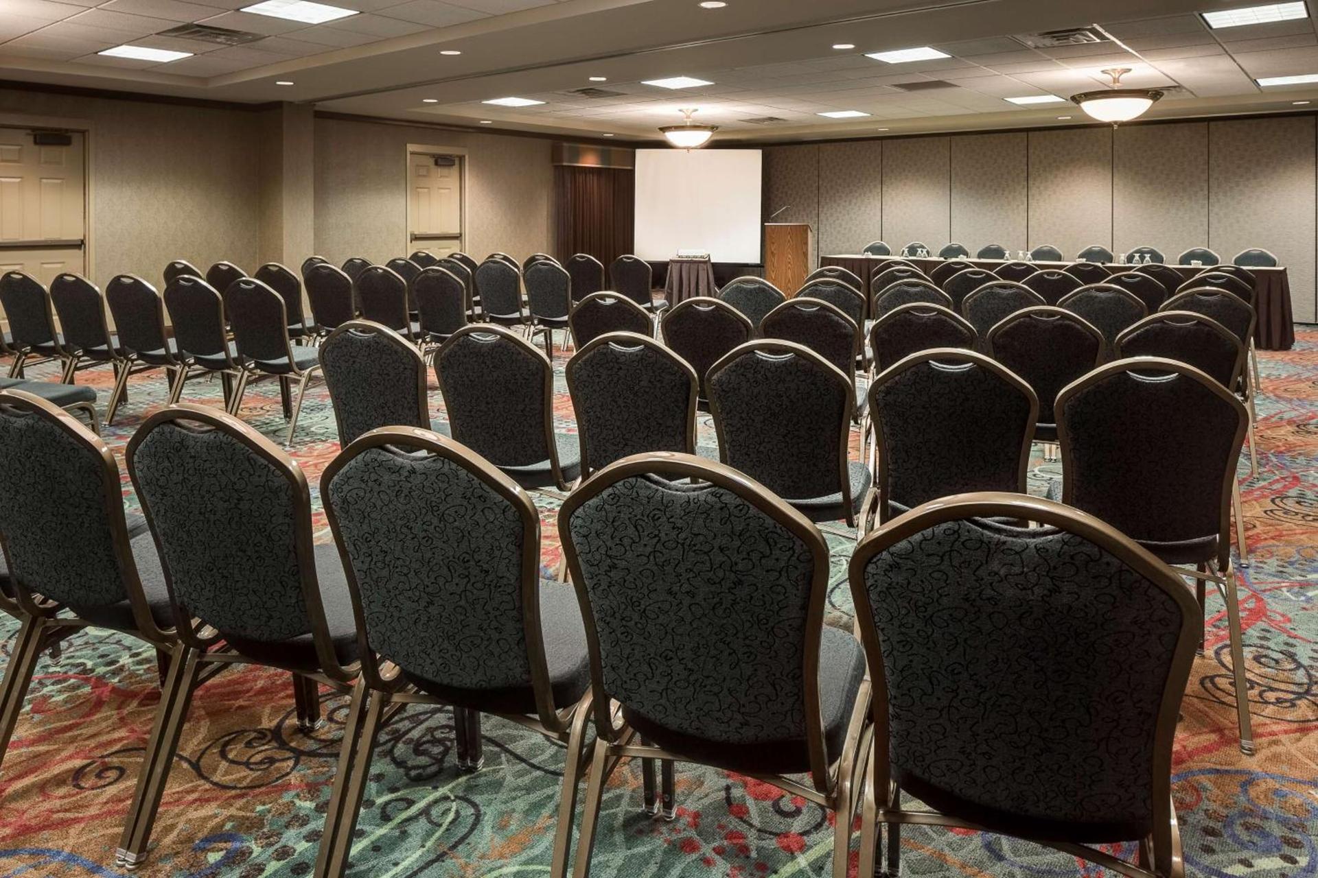 Hampton Inn Council Bluffs photo 21