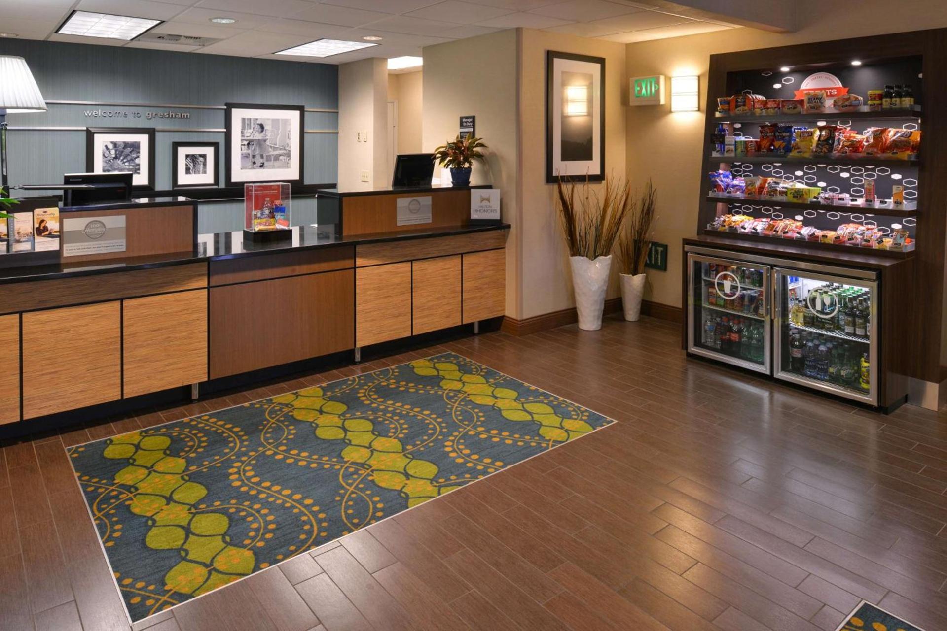 Hampton Inn Portland East photo 7