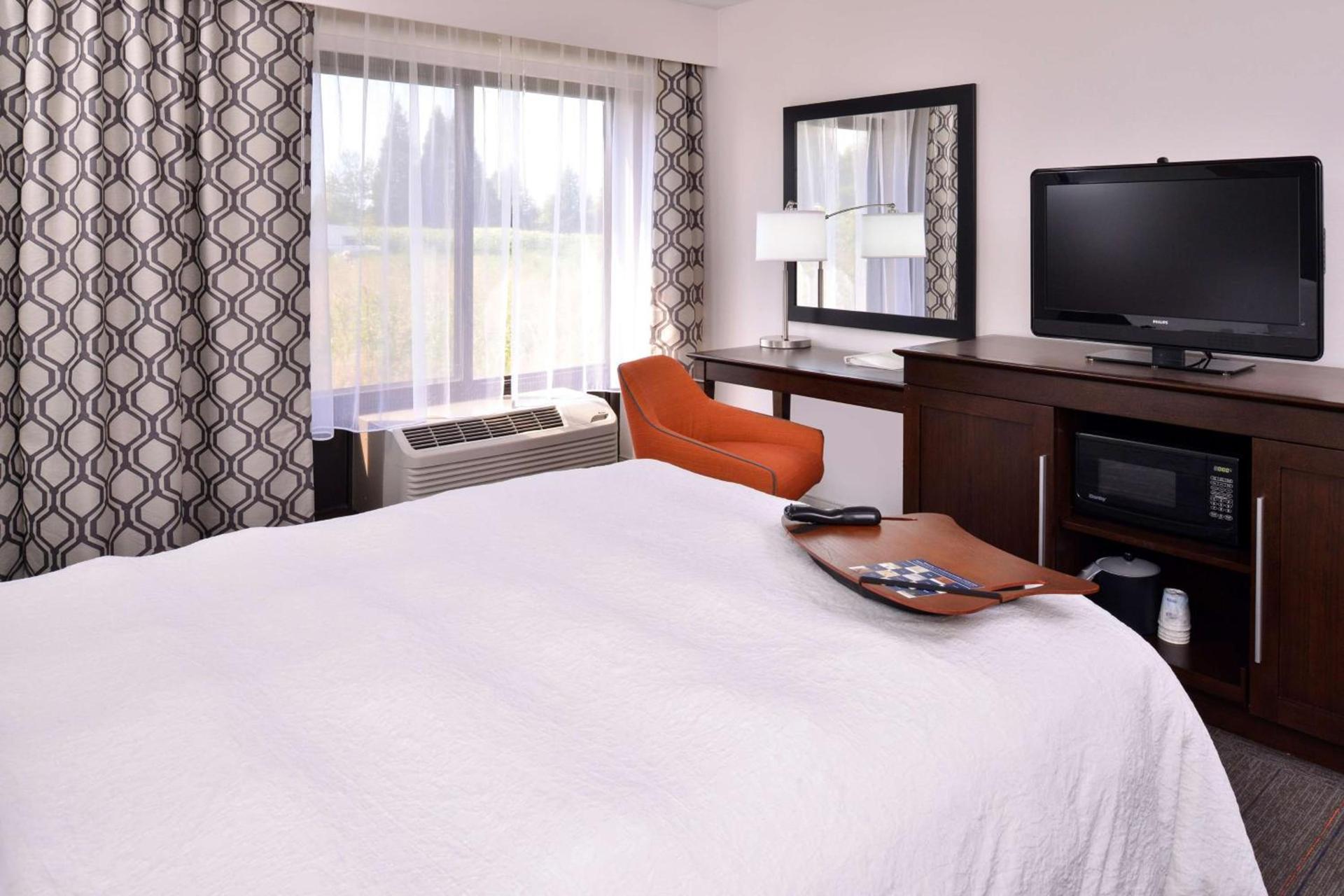 Hampton Inn Portland East photo 18