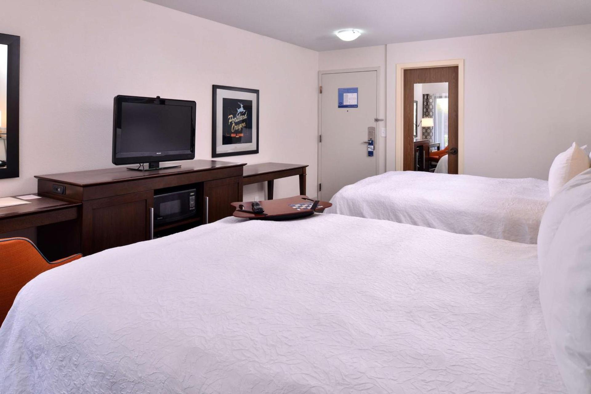 Hampton Inn Portland East photo 28