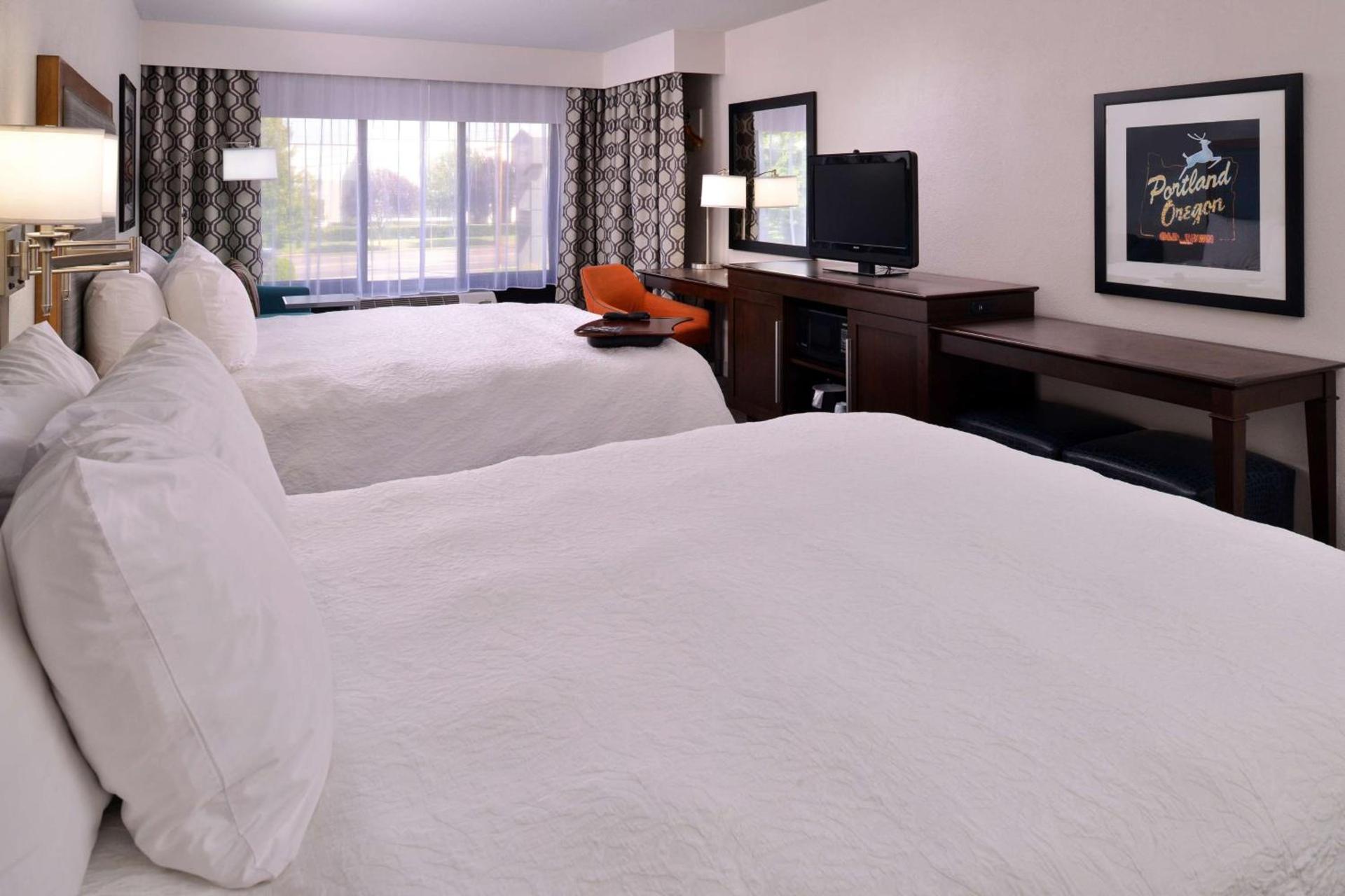 Hampton Inn Portland East photo 33