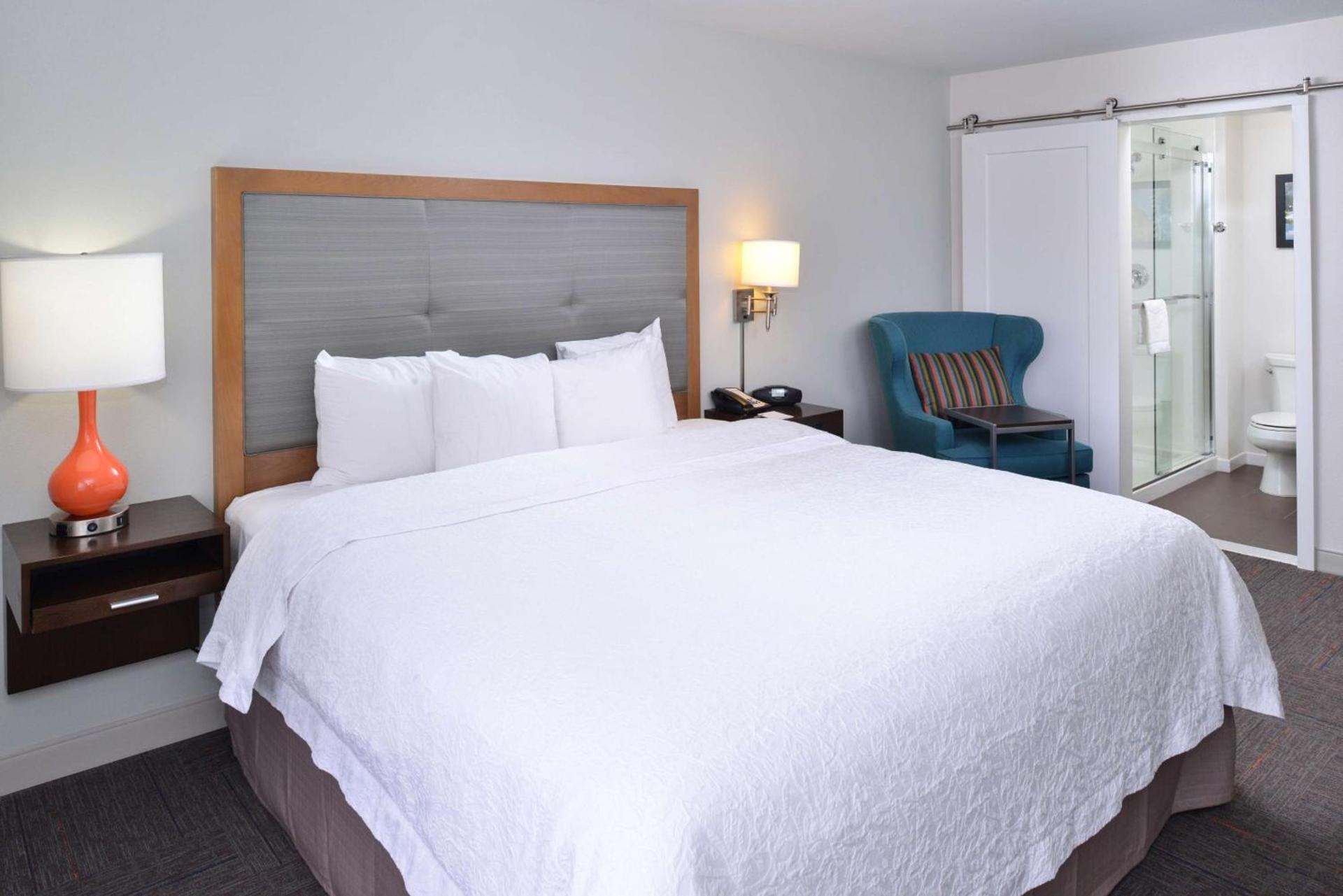Hampton Inn Portland East photo 34