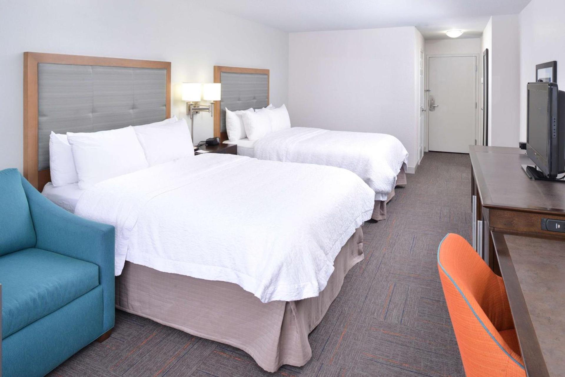 Hampton Inn Portland East photo 35