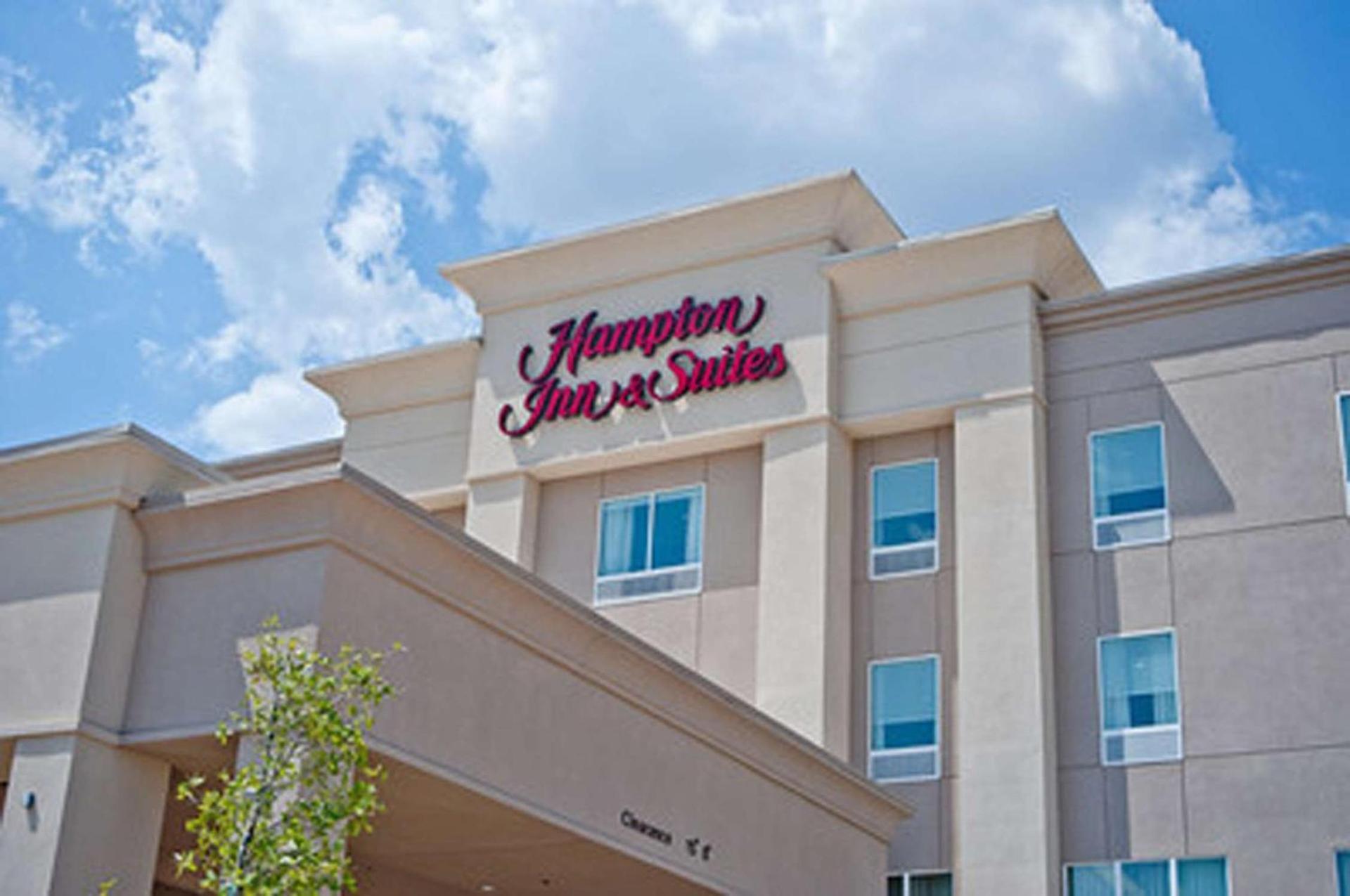 Hampton Inn & Suites Denison photo 4