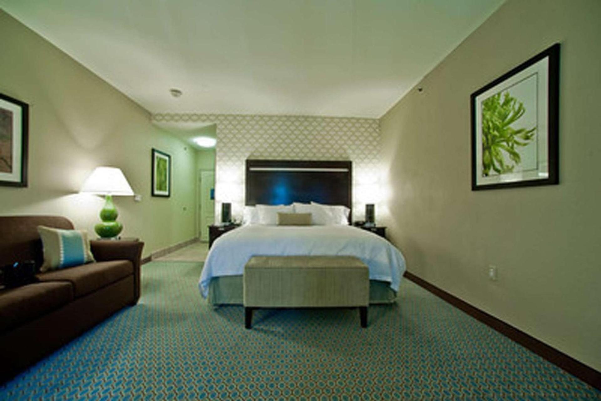 Hampton Inn & Suites Denison photo 17