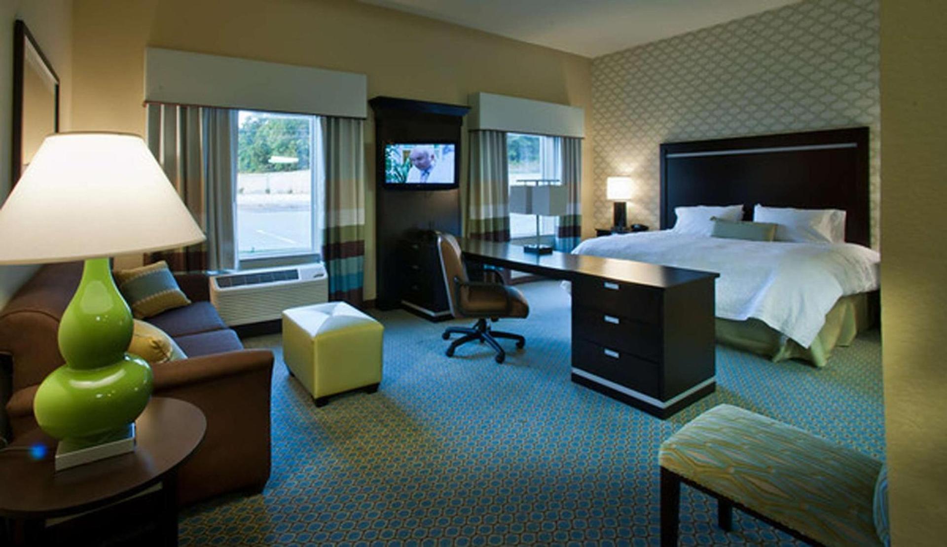 Hampton Inn & Suites Denison photo 19