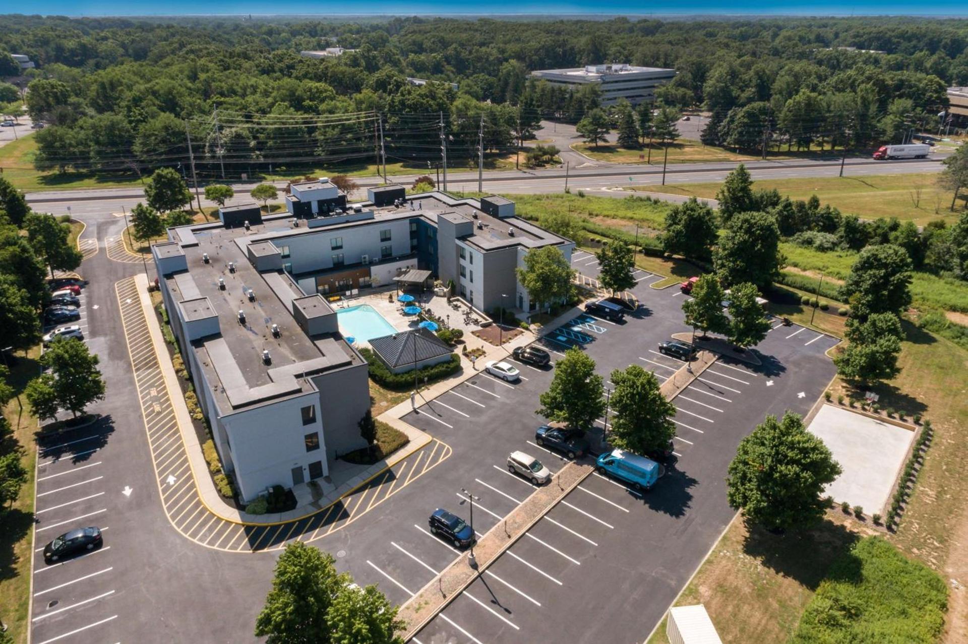 Hampton Inn Princeton photo 9