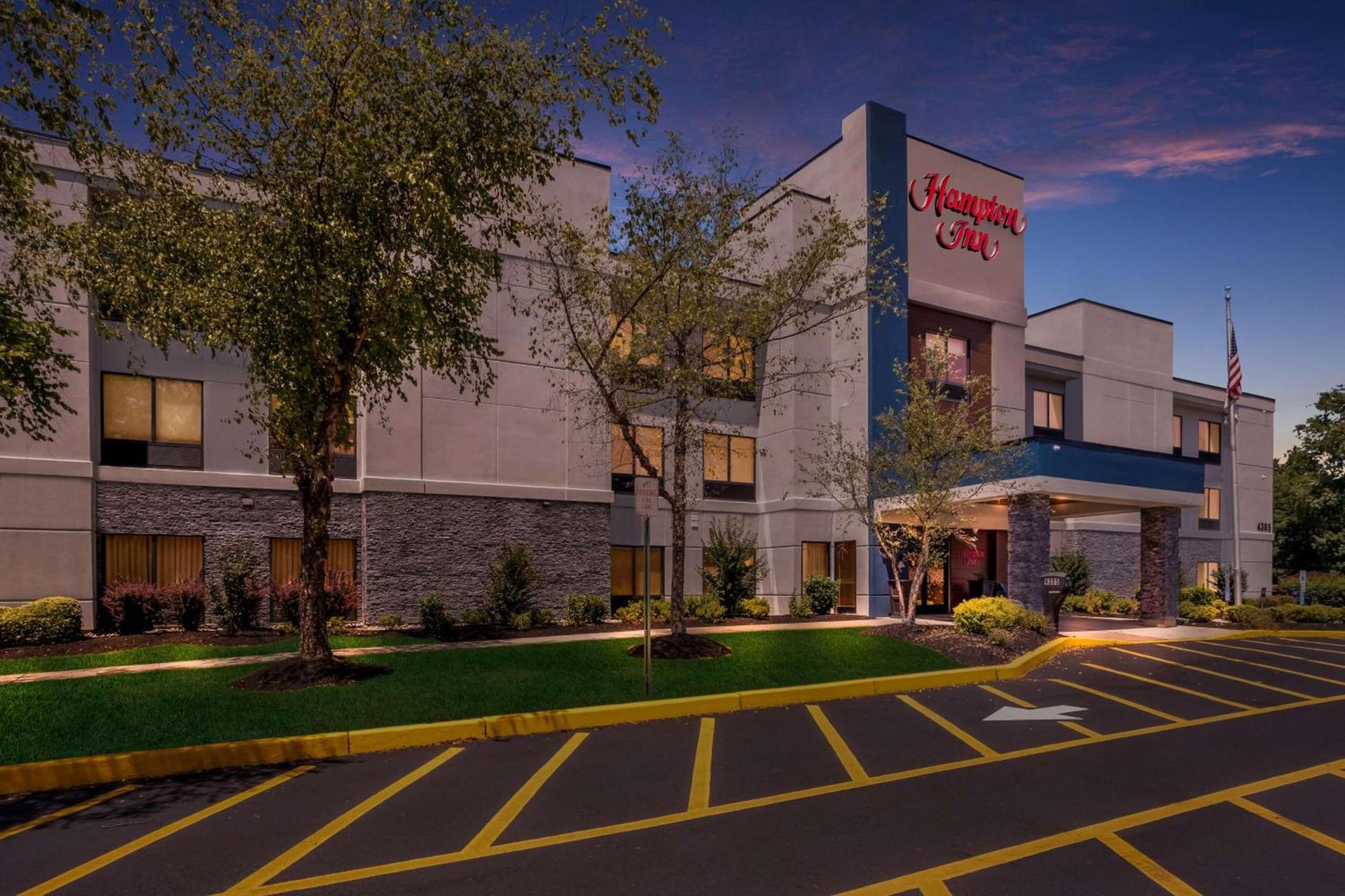 Hampton Inn Princeton photo 11