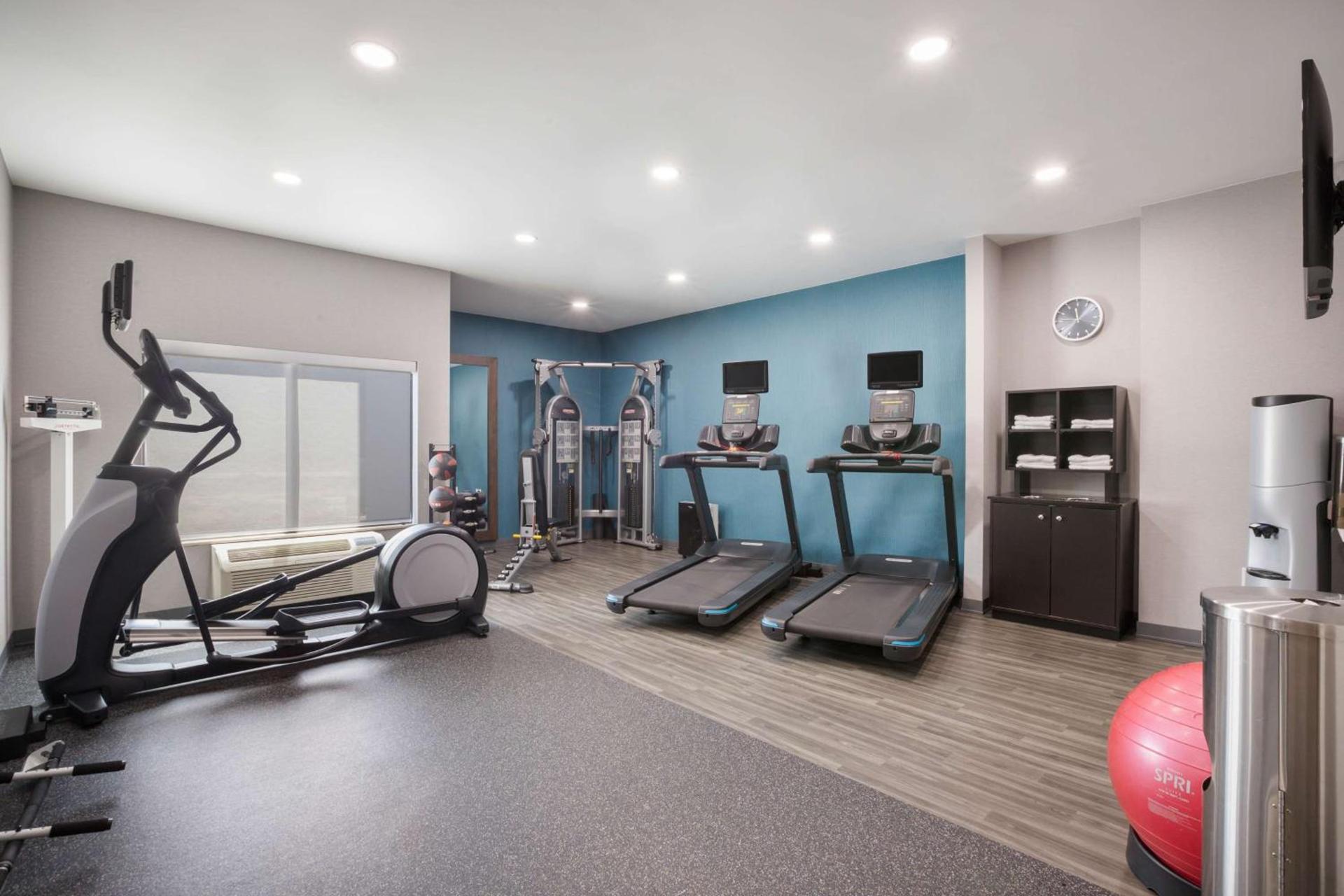 Hampton Inn Princeton photo 31