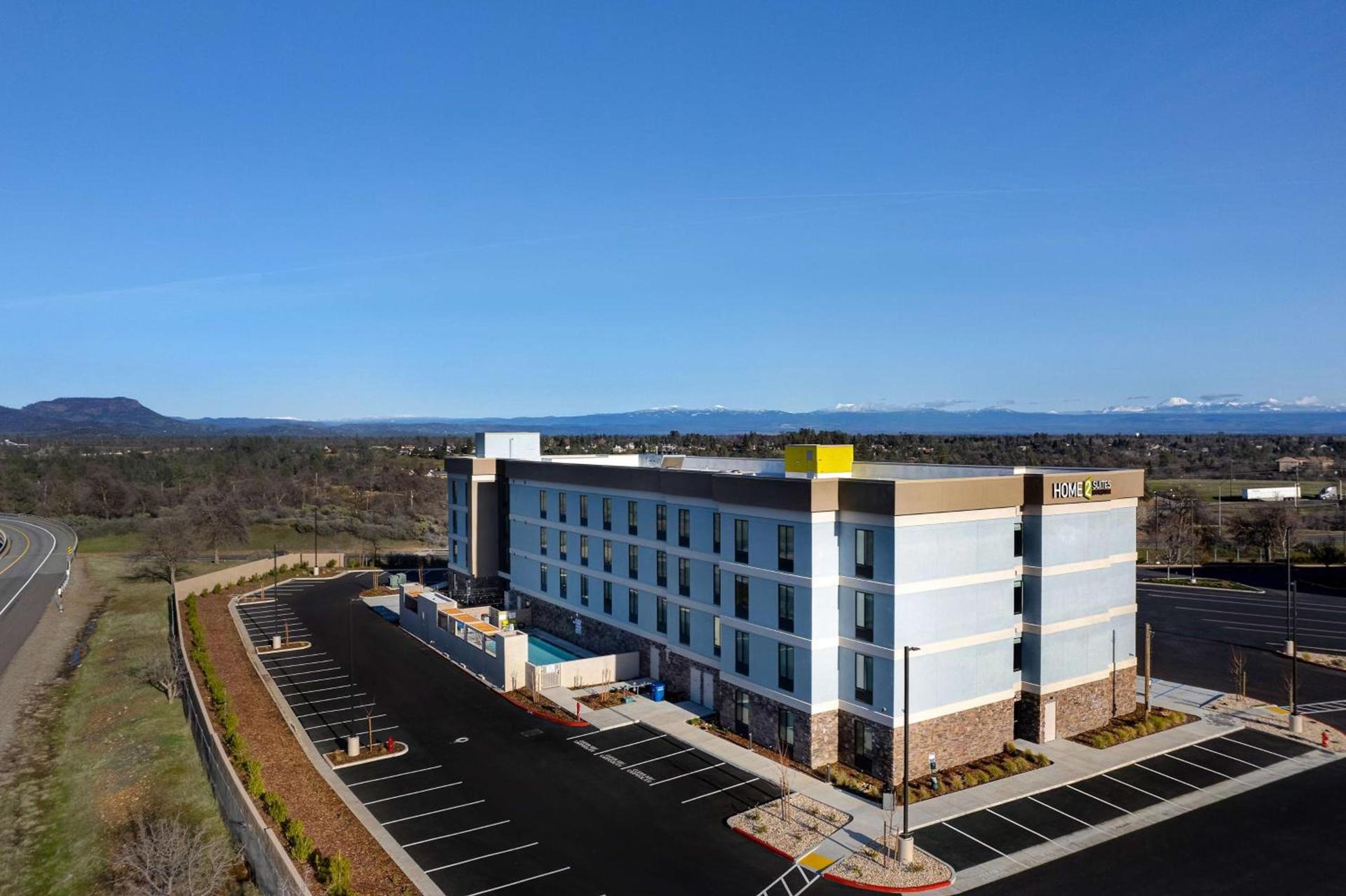 Home2 Suites By Hilton Redding photo 4