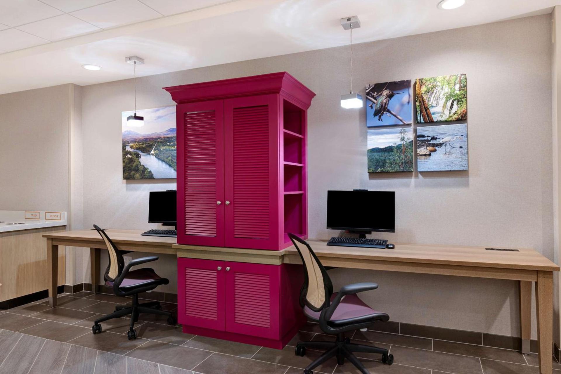 Home2 Suites By Hilton Redding photo 8