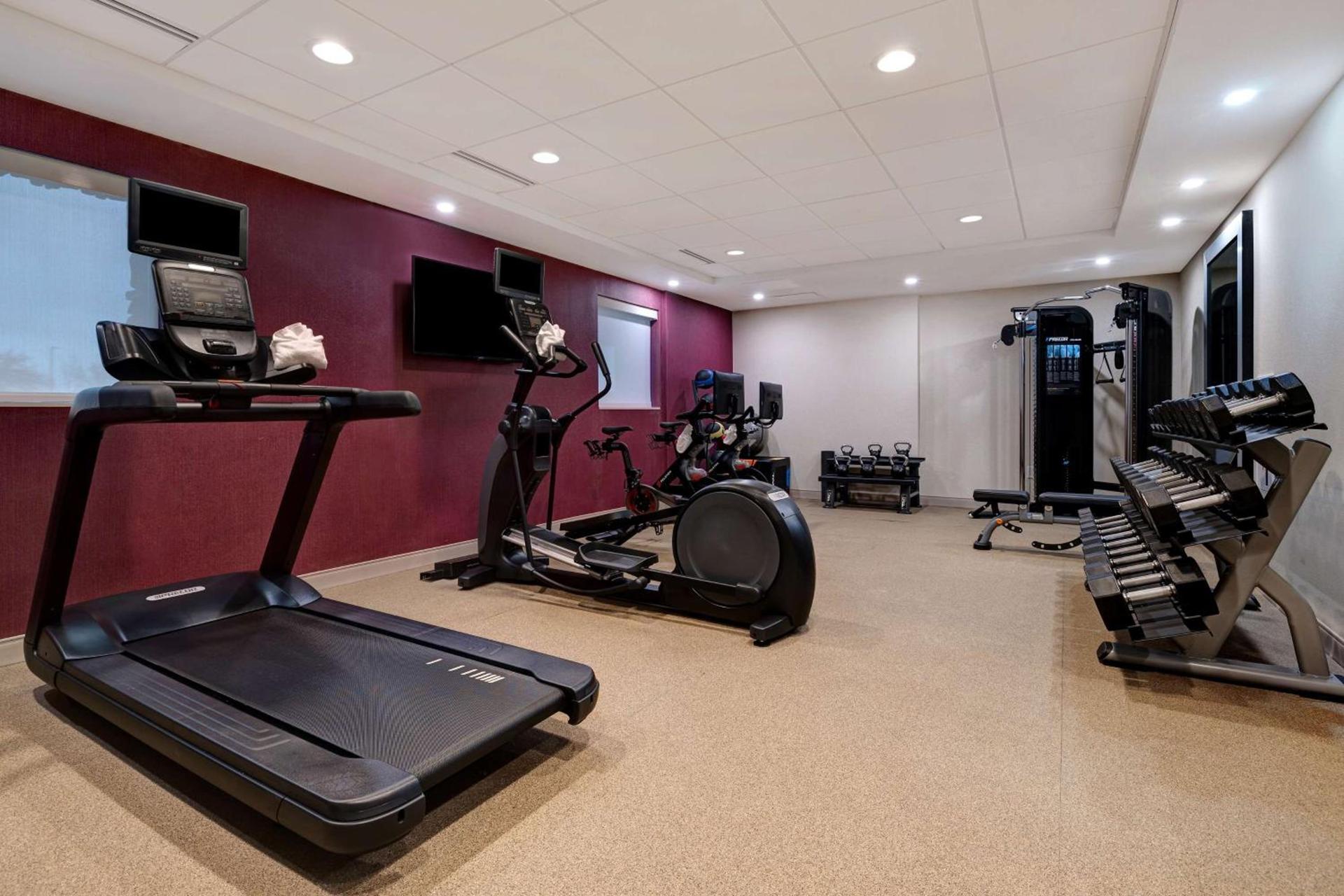 Home2 Suites By Hilton Redding photo 23