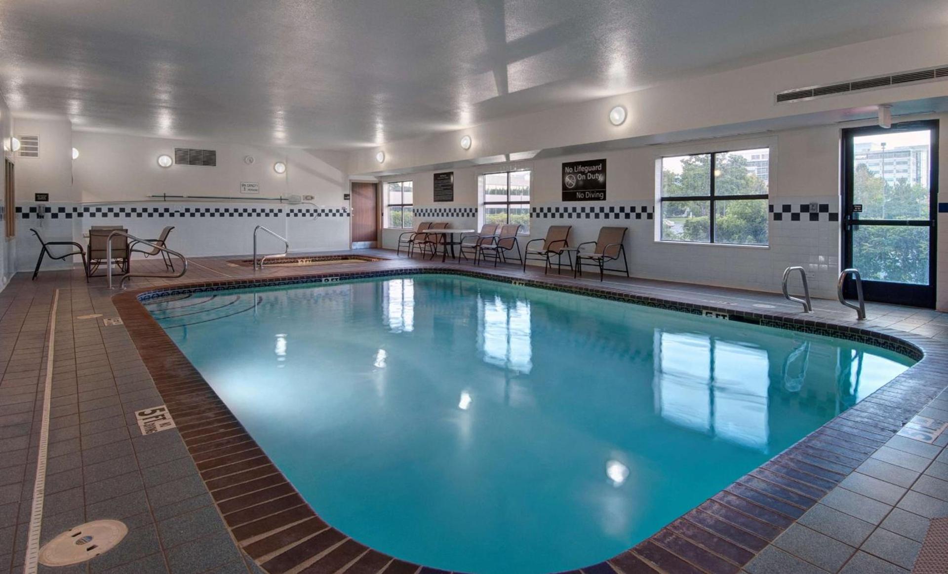Hampton Inn Provo photo 5