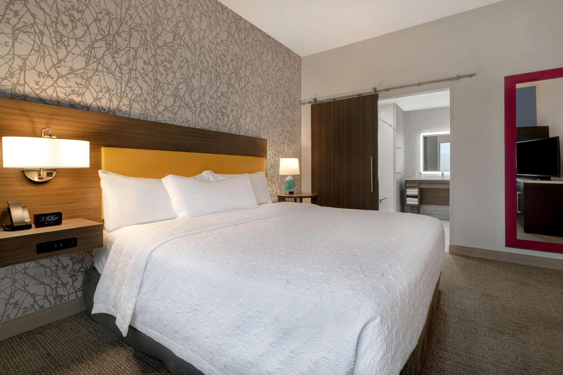 Home2 Suites By Hilton Redding photo 32