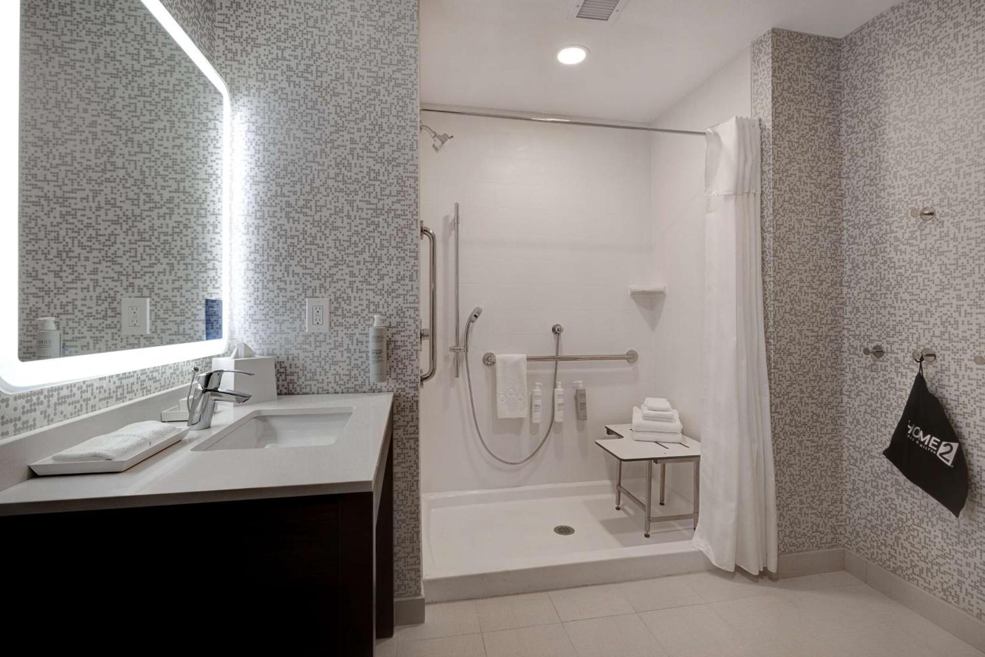 Home2 Suites By Hilton Redding photo 33