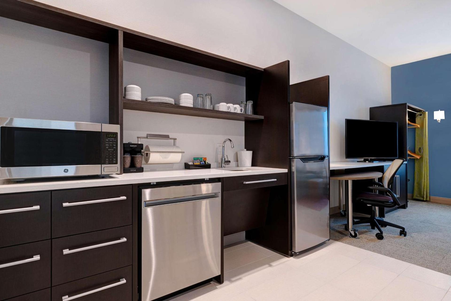 Home2 Suites By Hilton Redding photo 44