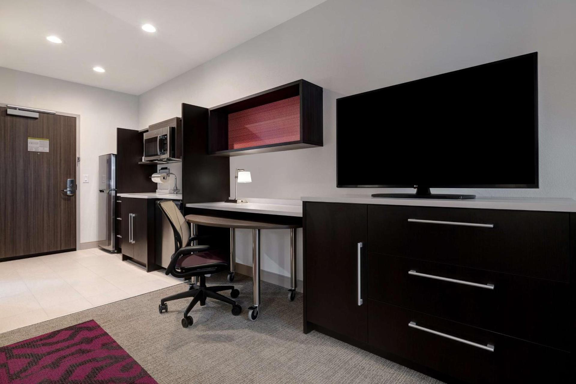 Home2 Suites By Hilton Redding photo 49