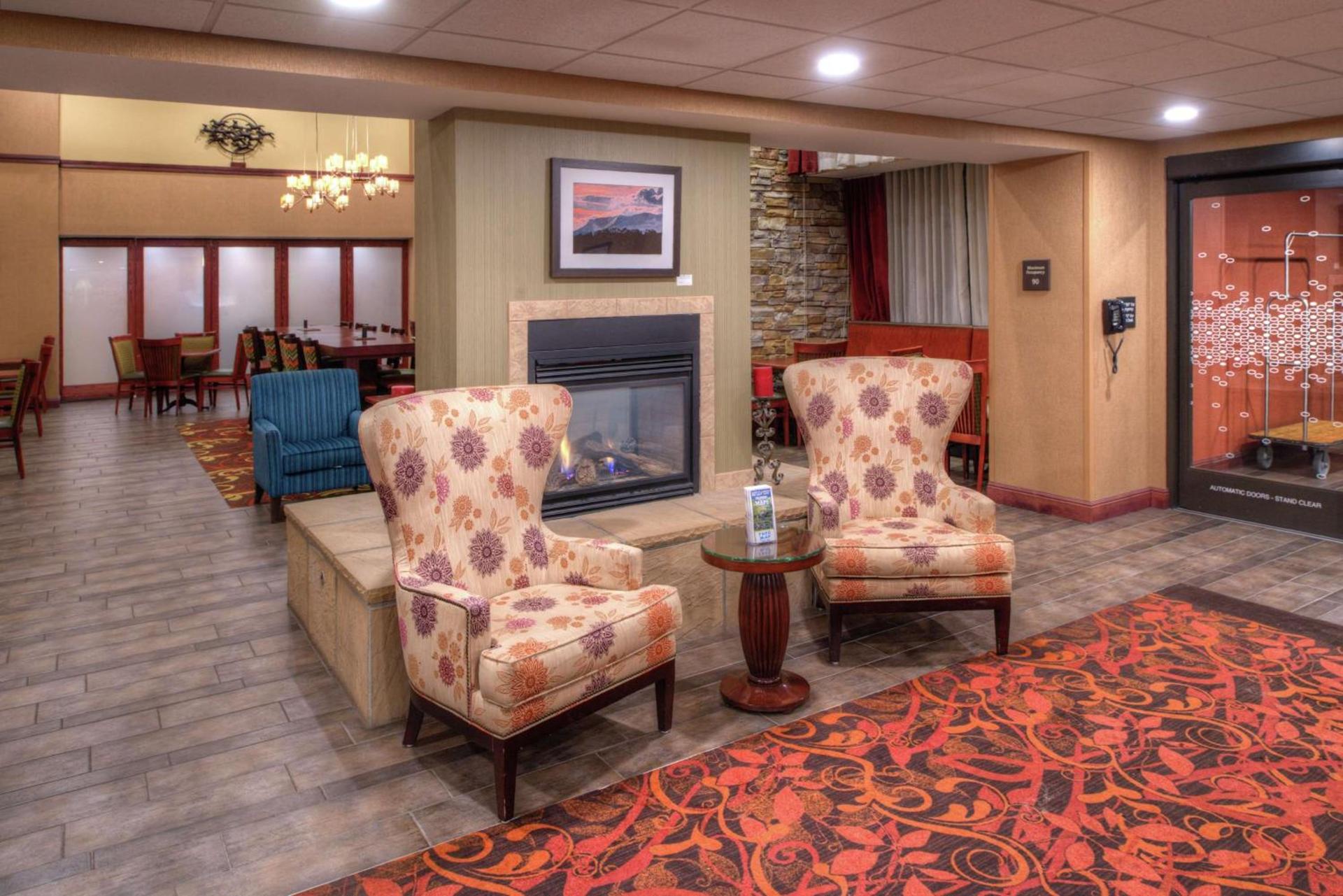 Hampton Inn & Suites Rifle photo 4