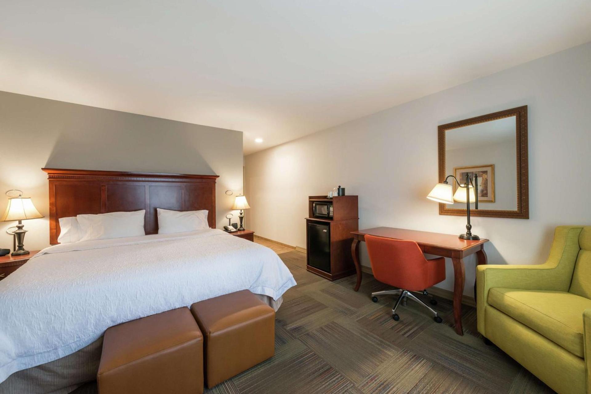Hampton Inn & Suites Rifle photo 24
