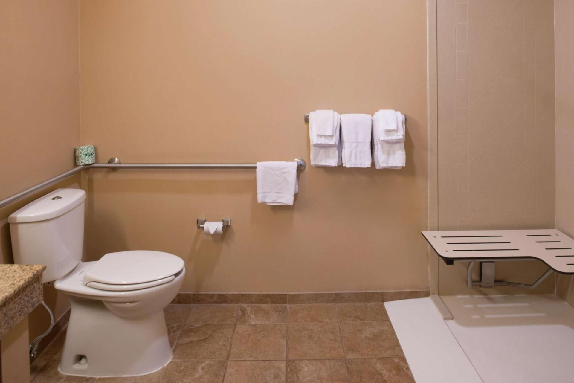Hampton Inn & Suites Rifle photo 26