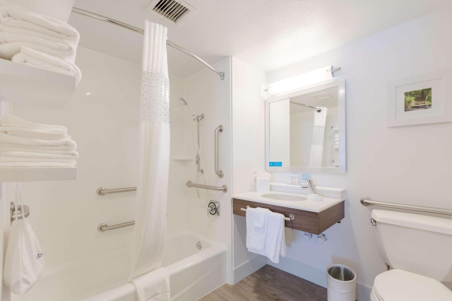 Hampton Inn Rochester photo 30