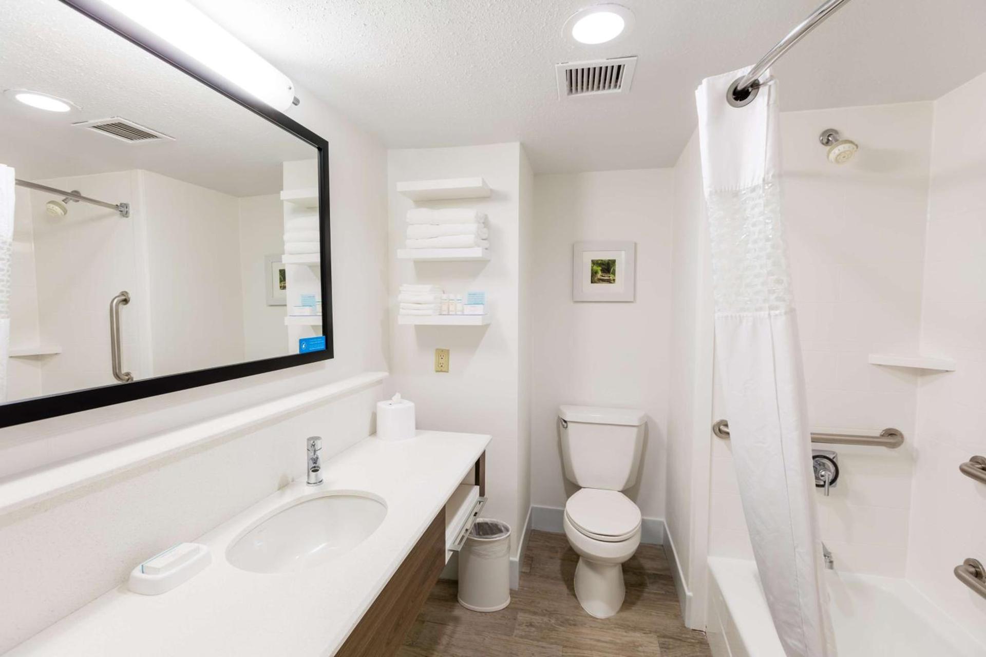 Hampton Inn Rochester photo 37