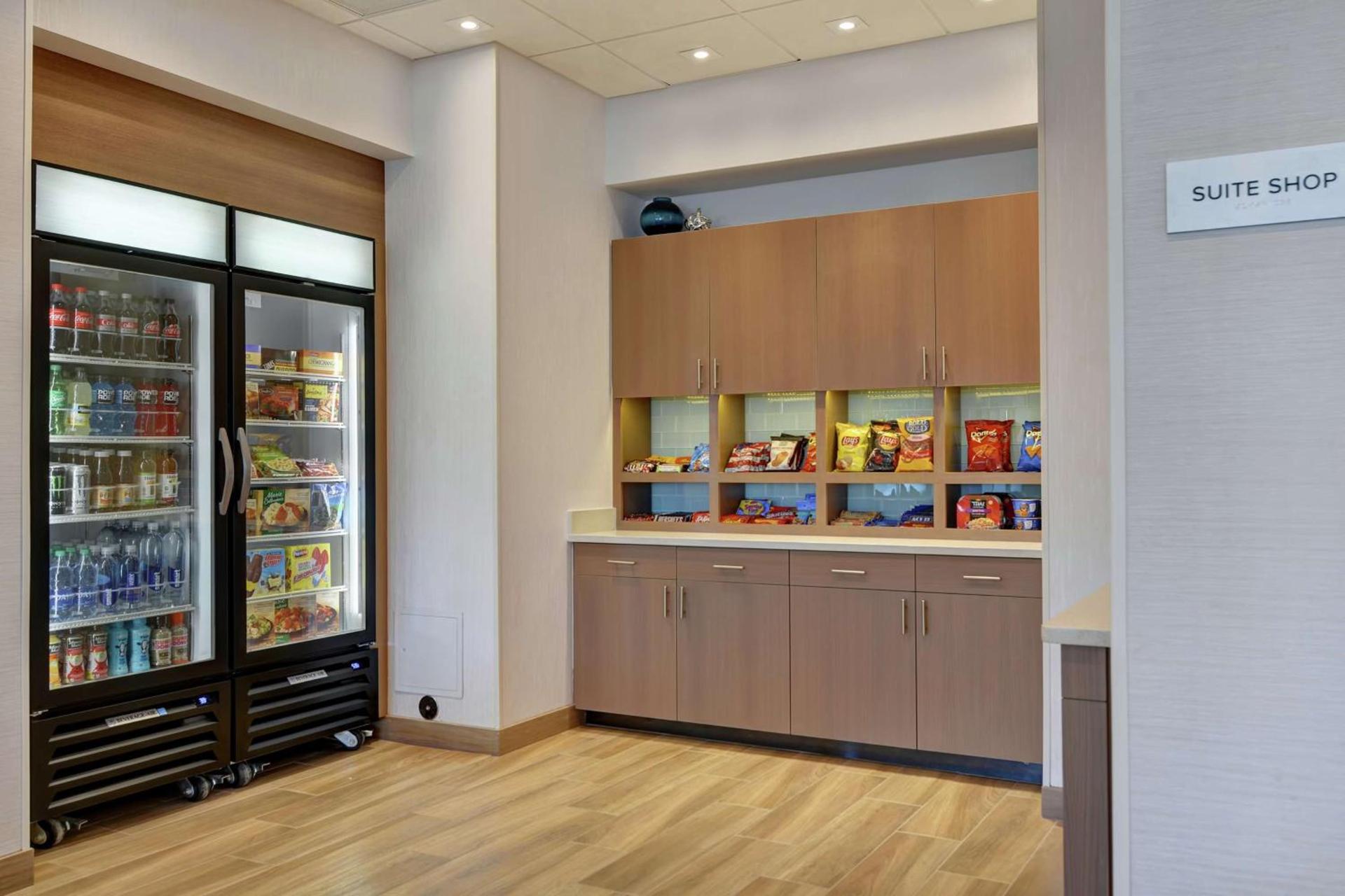 Hampton Inn Chula Vista Eastlake photo 17