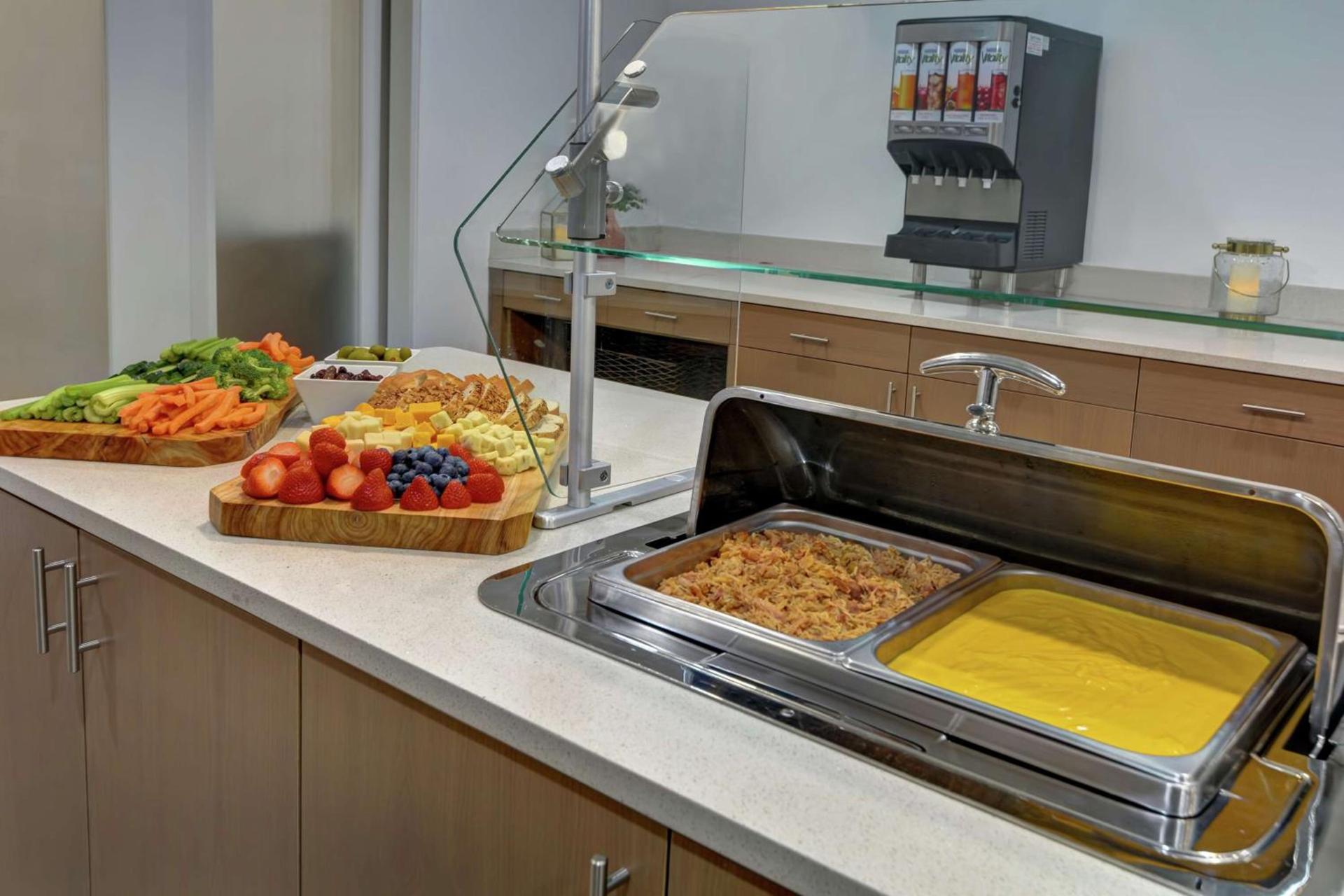 Hampton Inn Chula Vista Eastlake photo 19