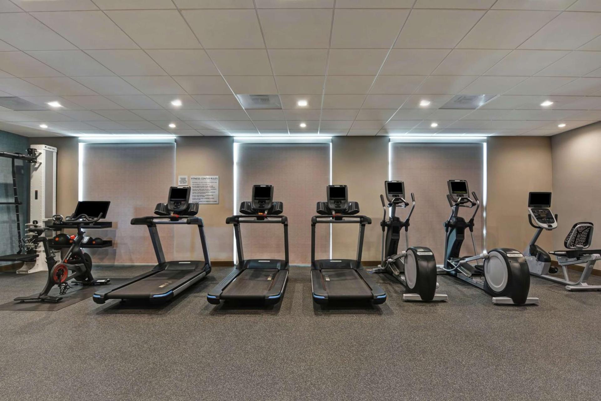 Hampton Inn Chula Vista Eastlake photo 22