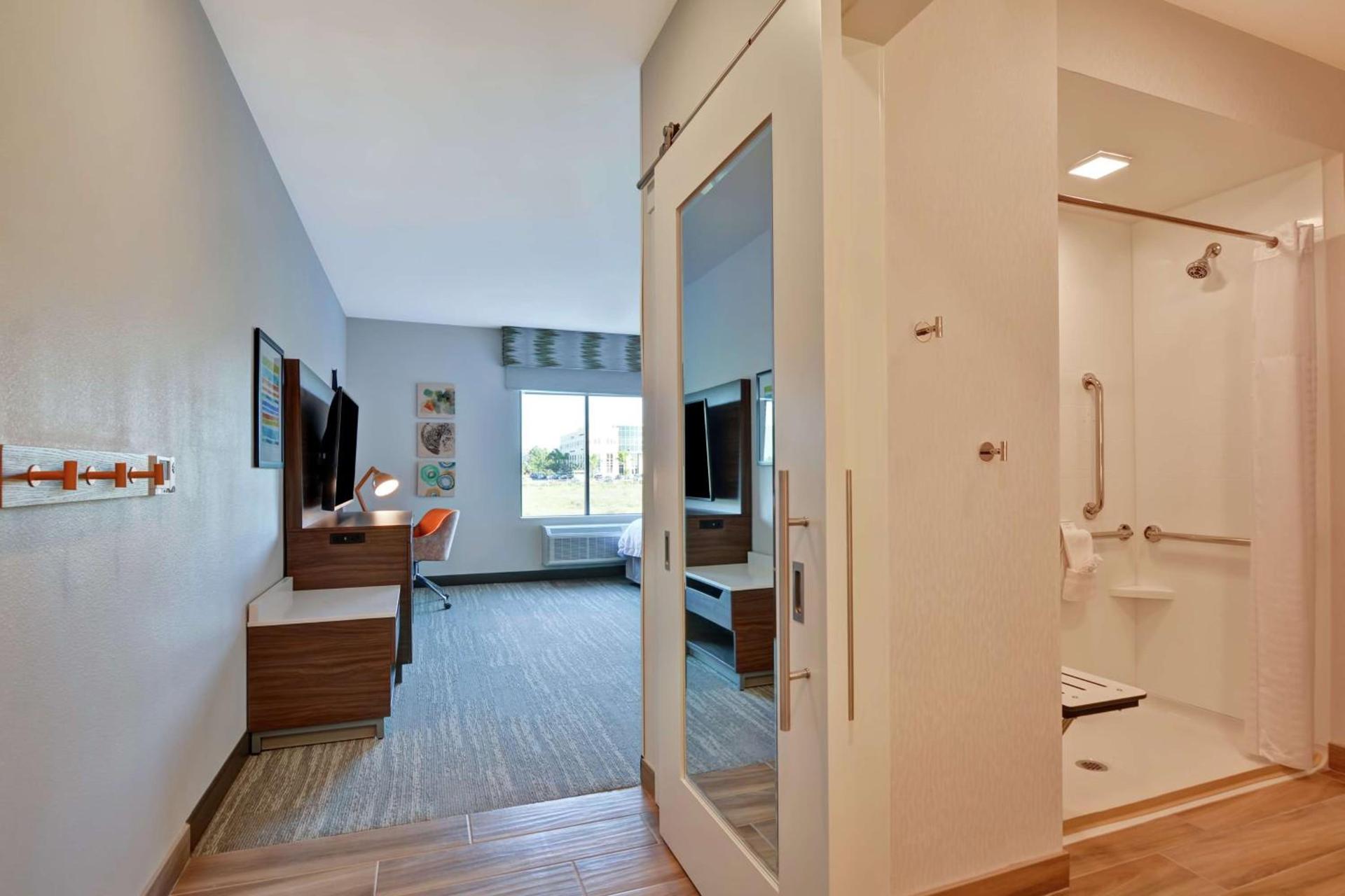 Hampton Inn Chula Vista Eastlake photo 33