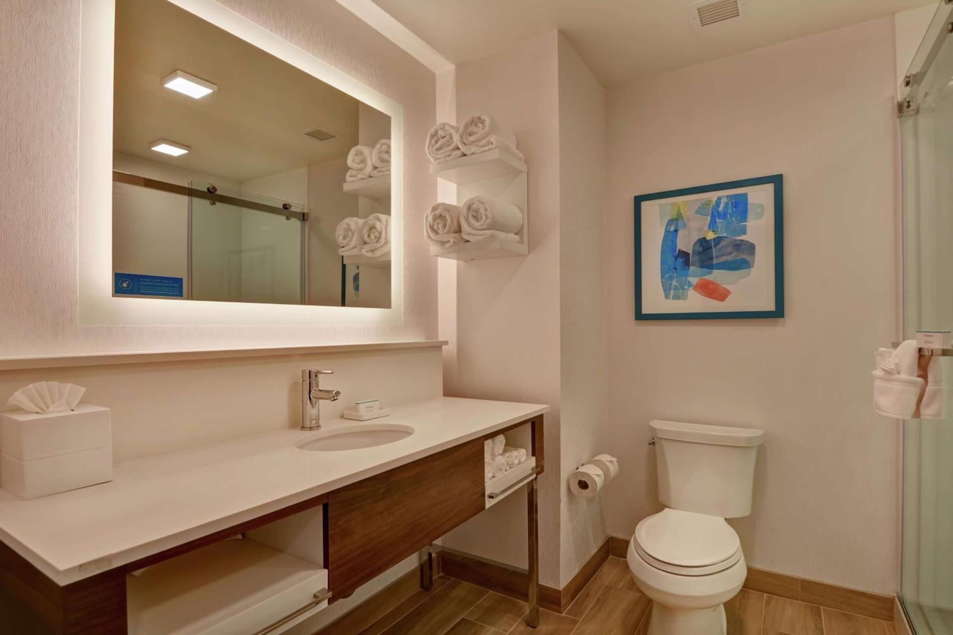 Hampton Inn Chula Vista Eastlake photo 34