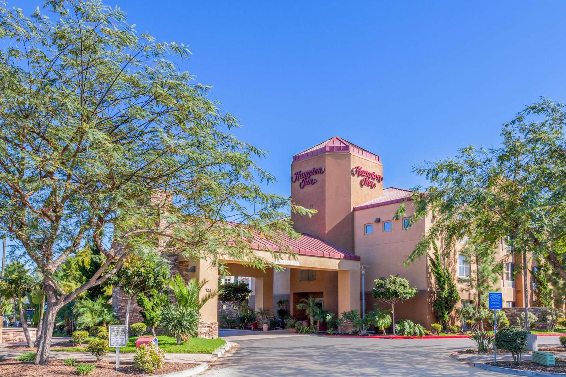 Hampton Inn San Marcos photo 2