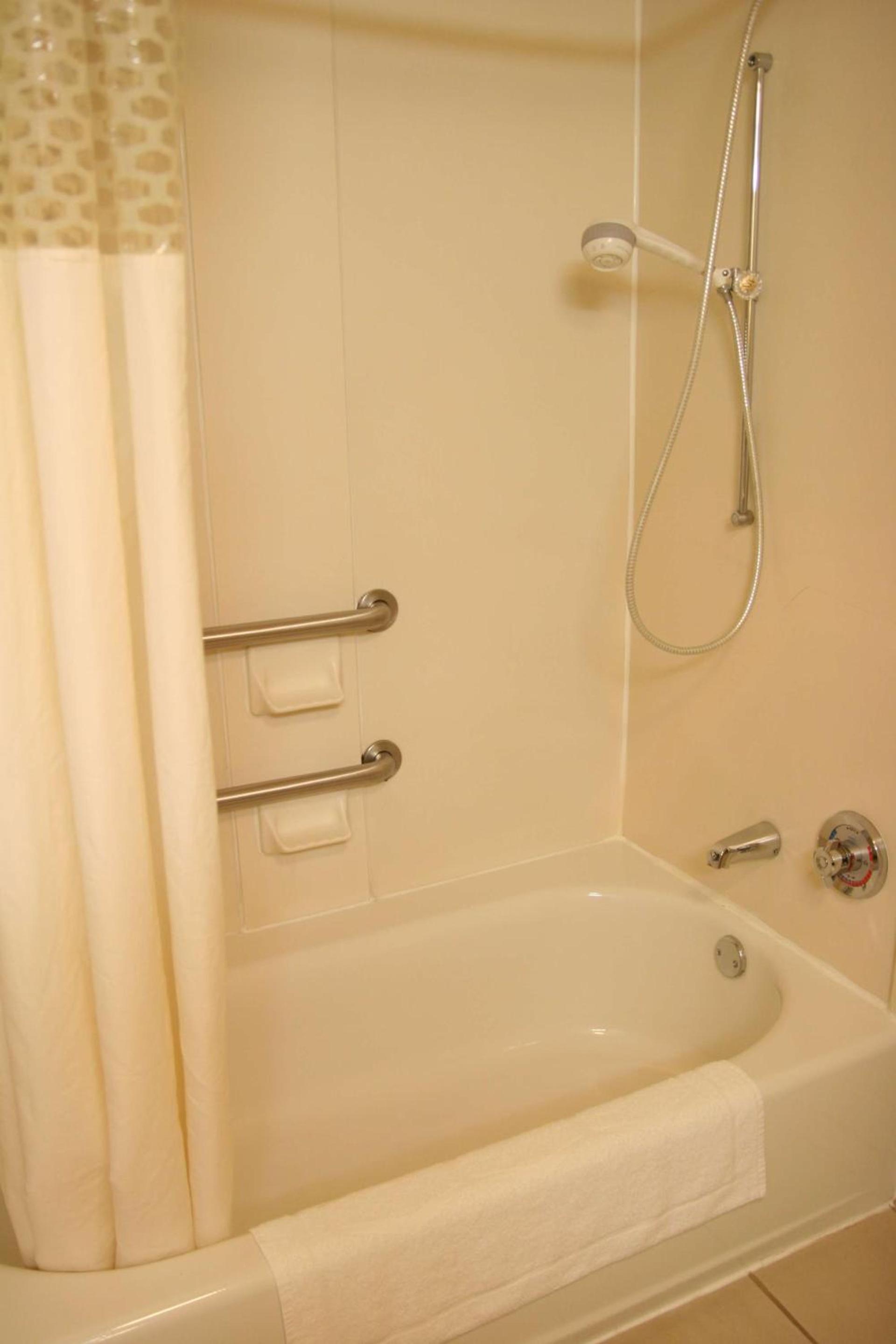 Hampton Inn San Marcos photo 28
