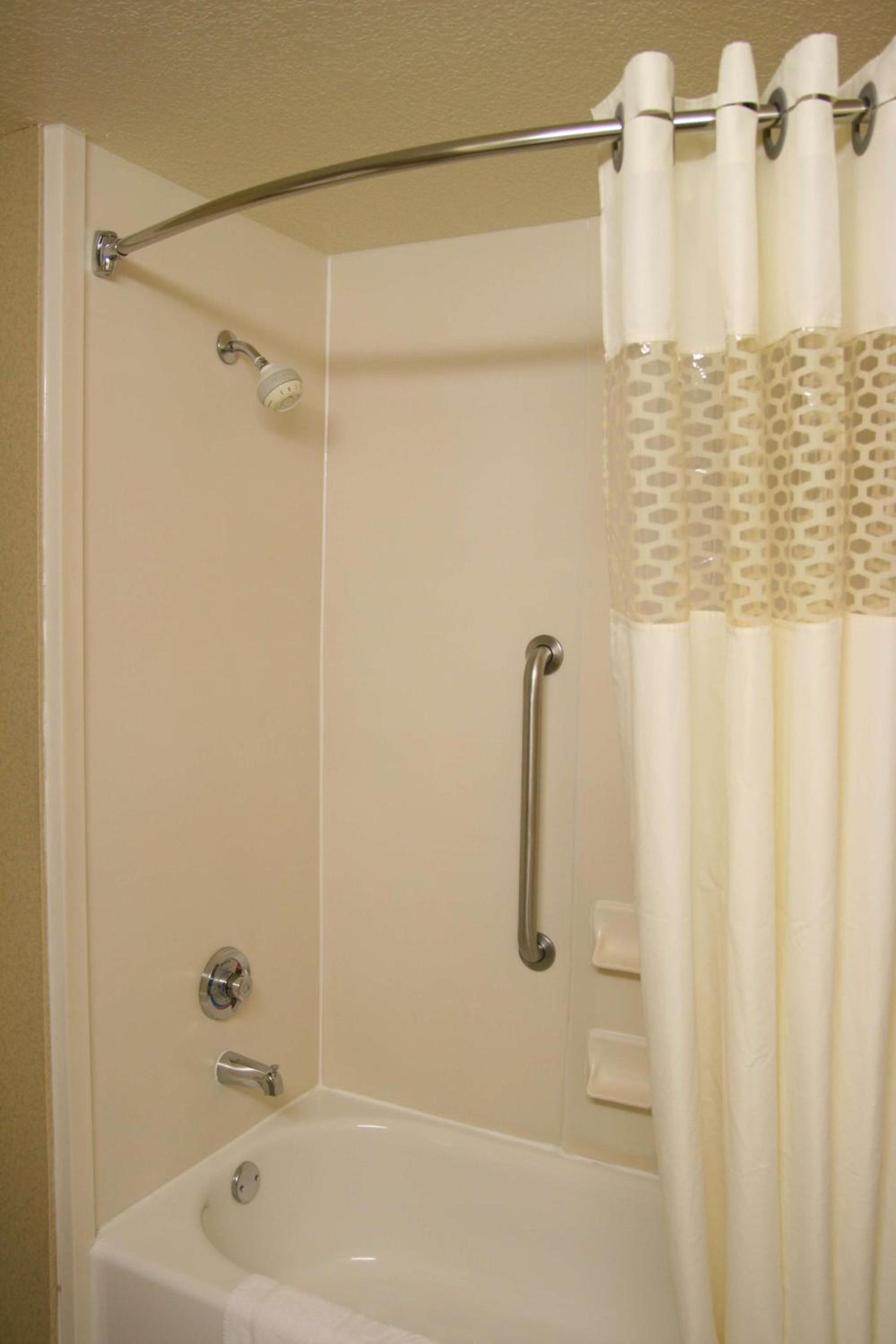 Hampton Inn San Marcos photo 32