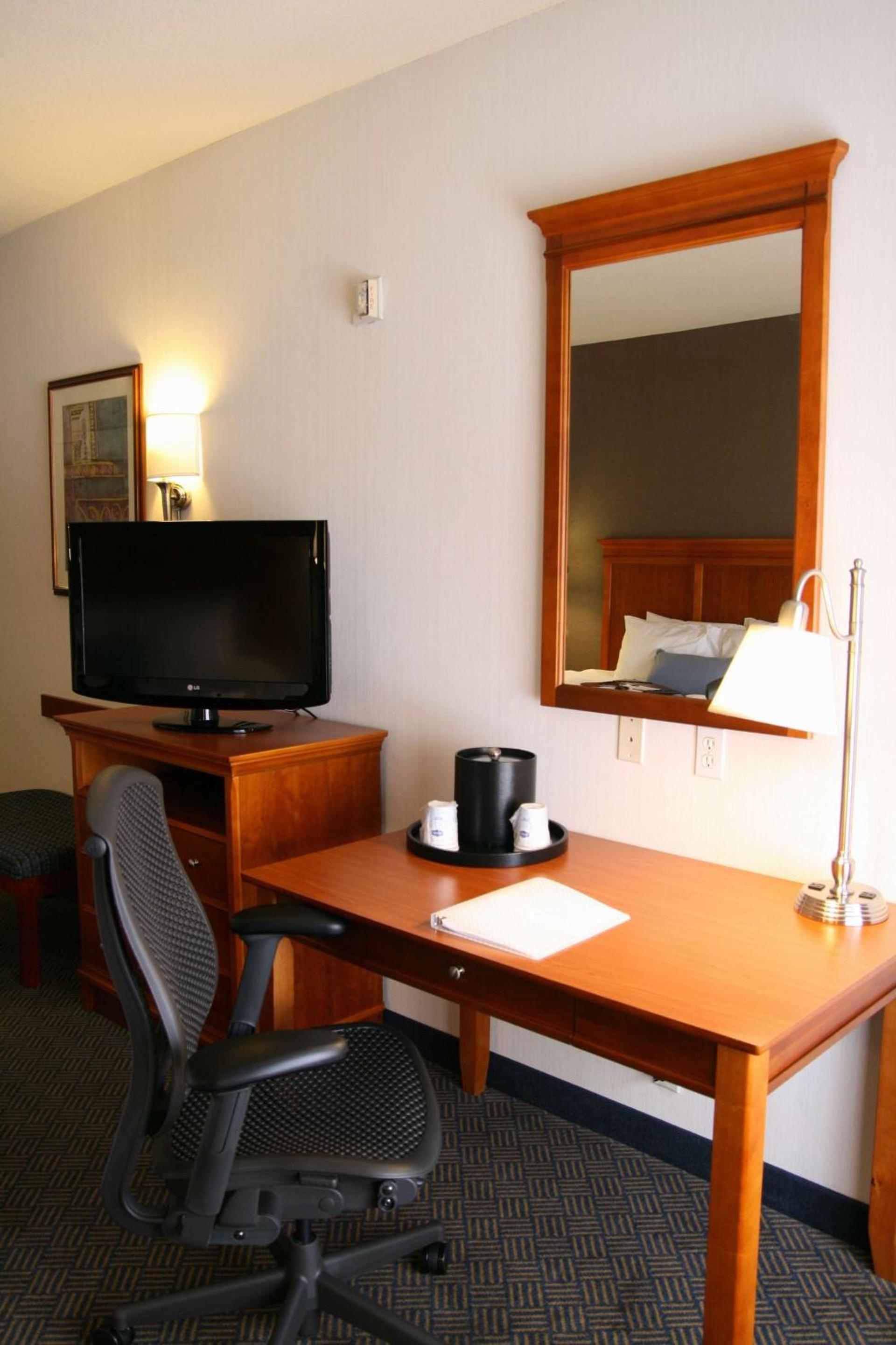 Hampton Inn San Marcos photo 33